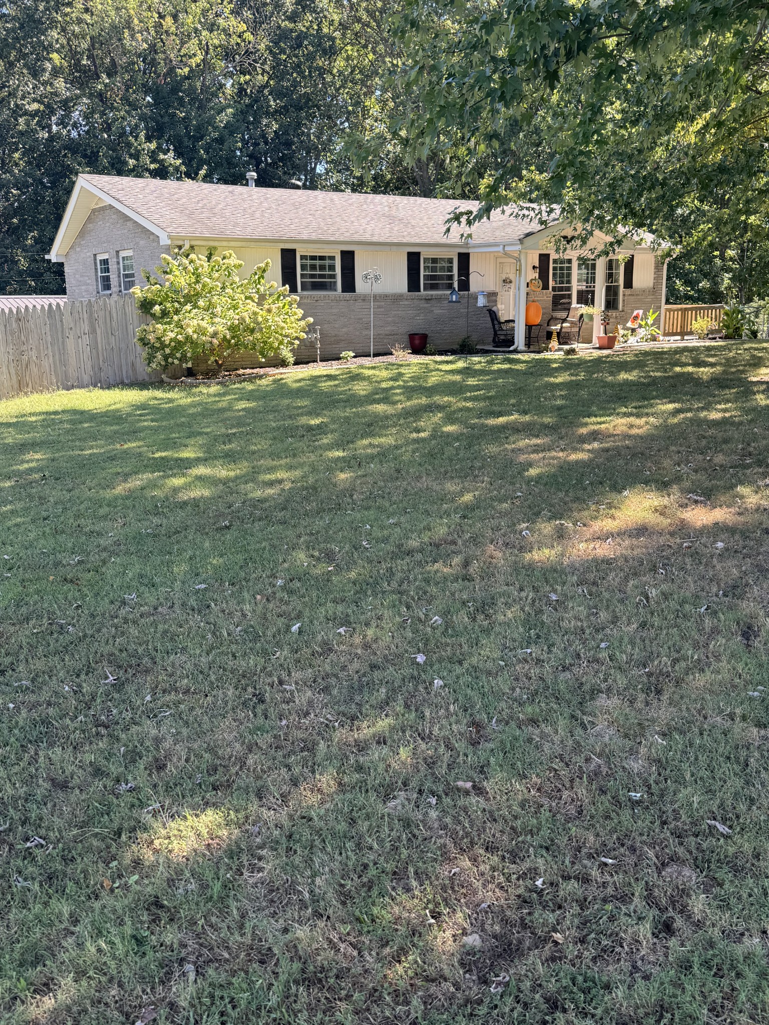 Image 2 of 35 For 1875 44 Court