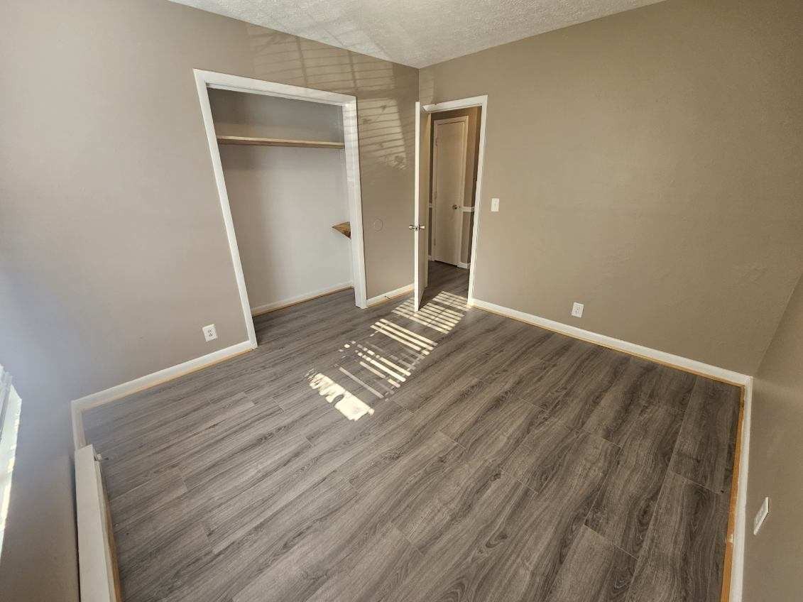 Image 6 of 59 For 9 Sanders Court E