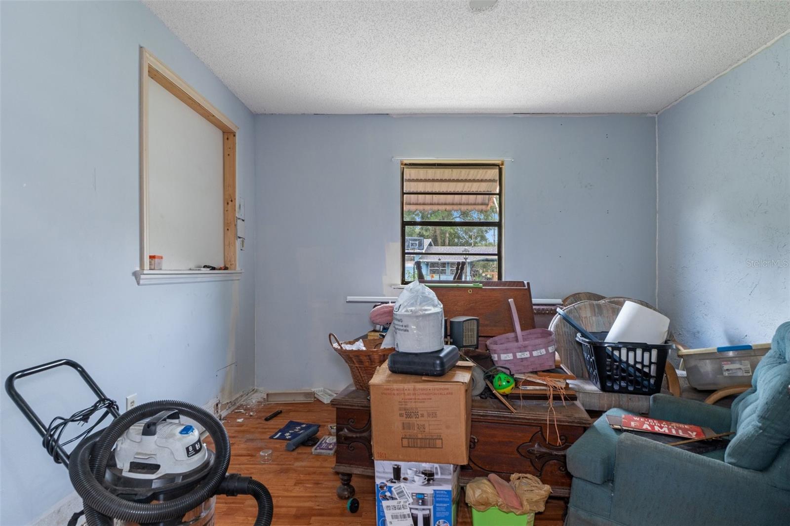 Image 16 of 18 For 706 Eden Gardens Avenue