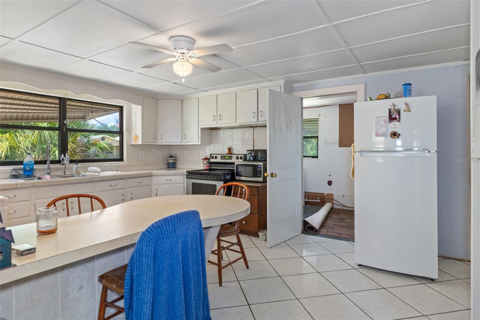 Image 6 of 18 For 706 Eden Gardens Avenue