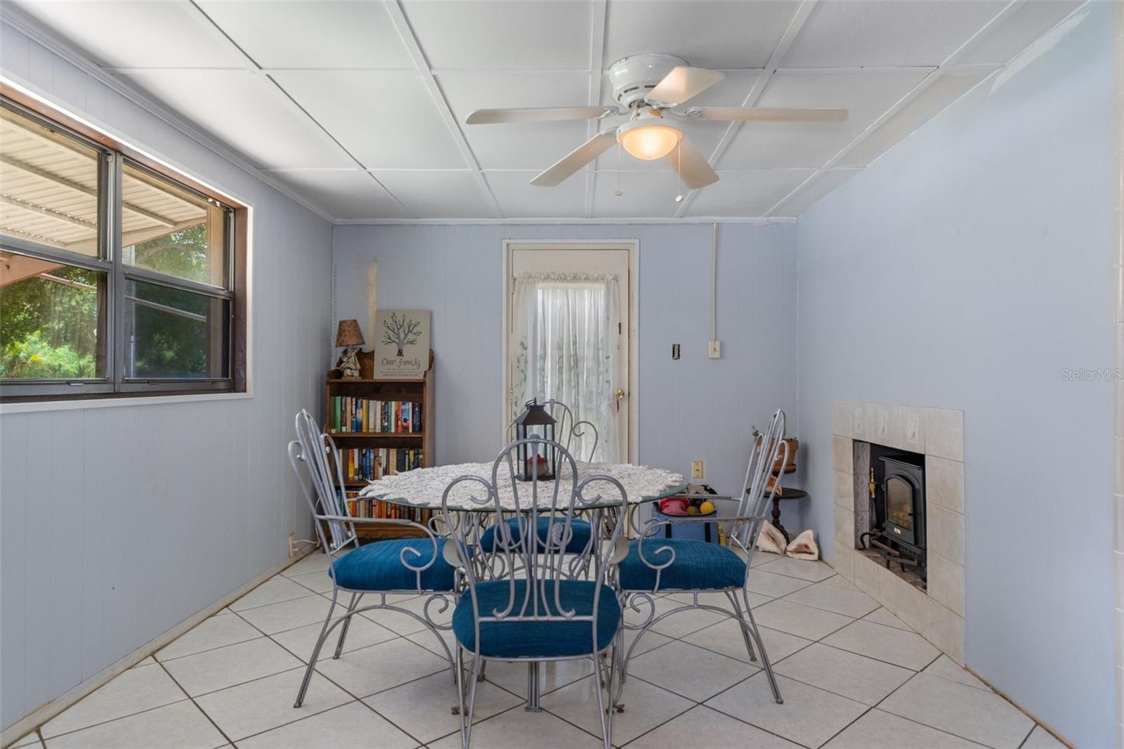 Image 7 of 18 For 706 Eden Gardens Avenue