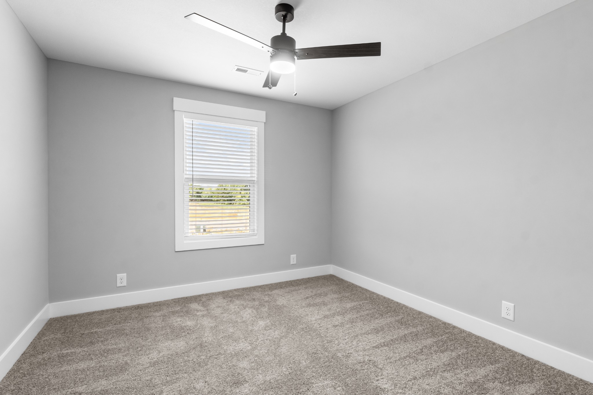 Image 16 of 71 For 3891 Grapefern Way