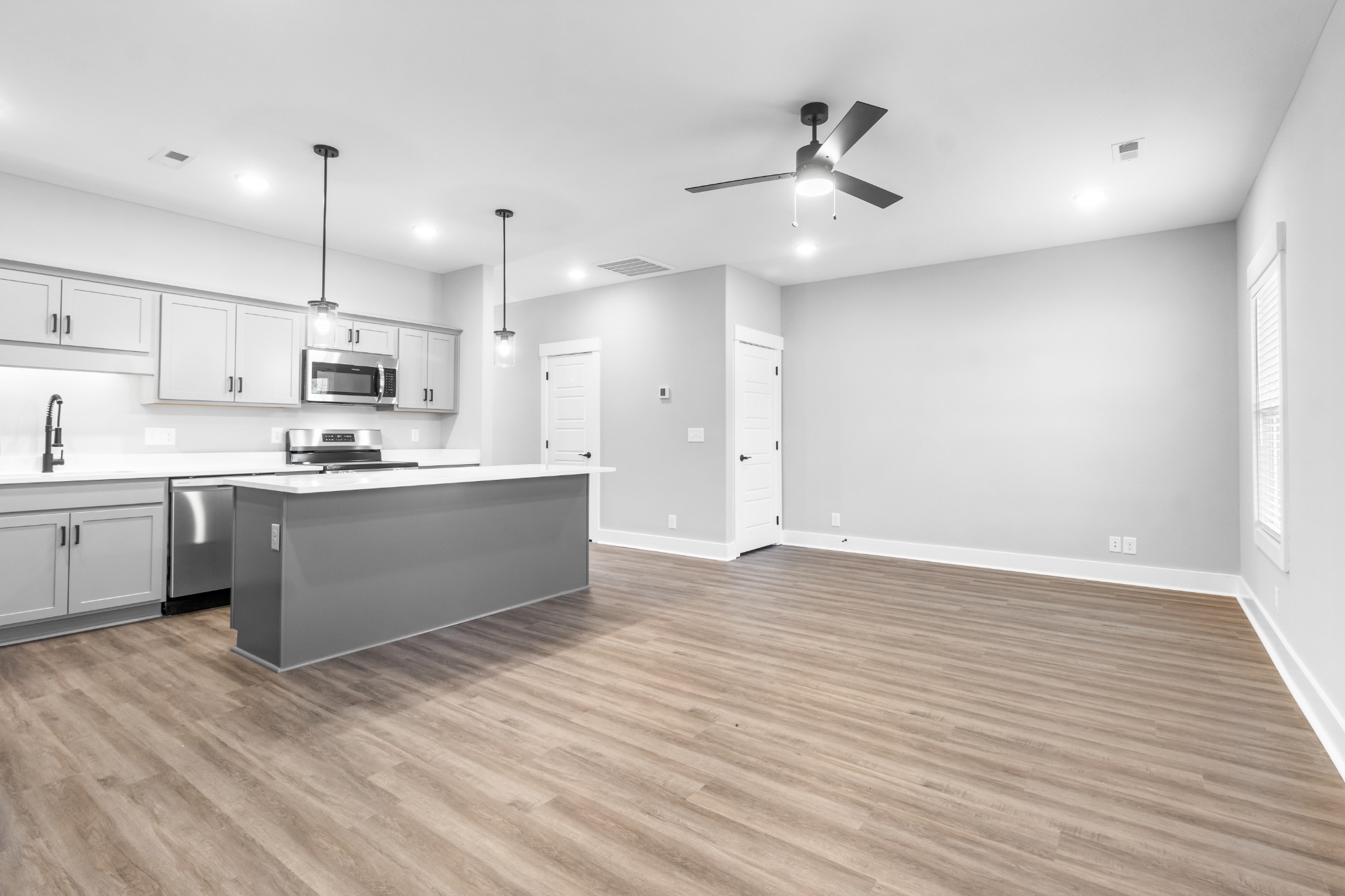 Image 9 of 71 For 3891 Grapefern Way