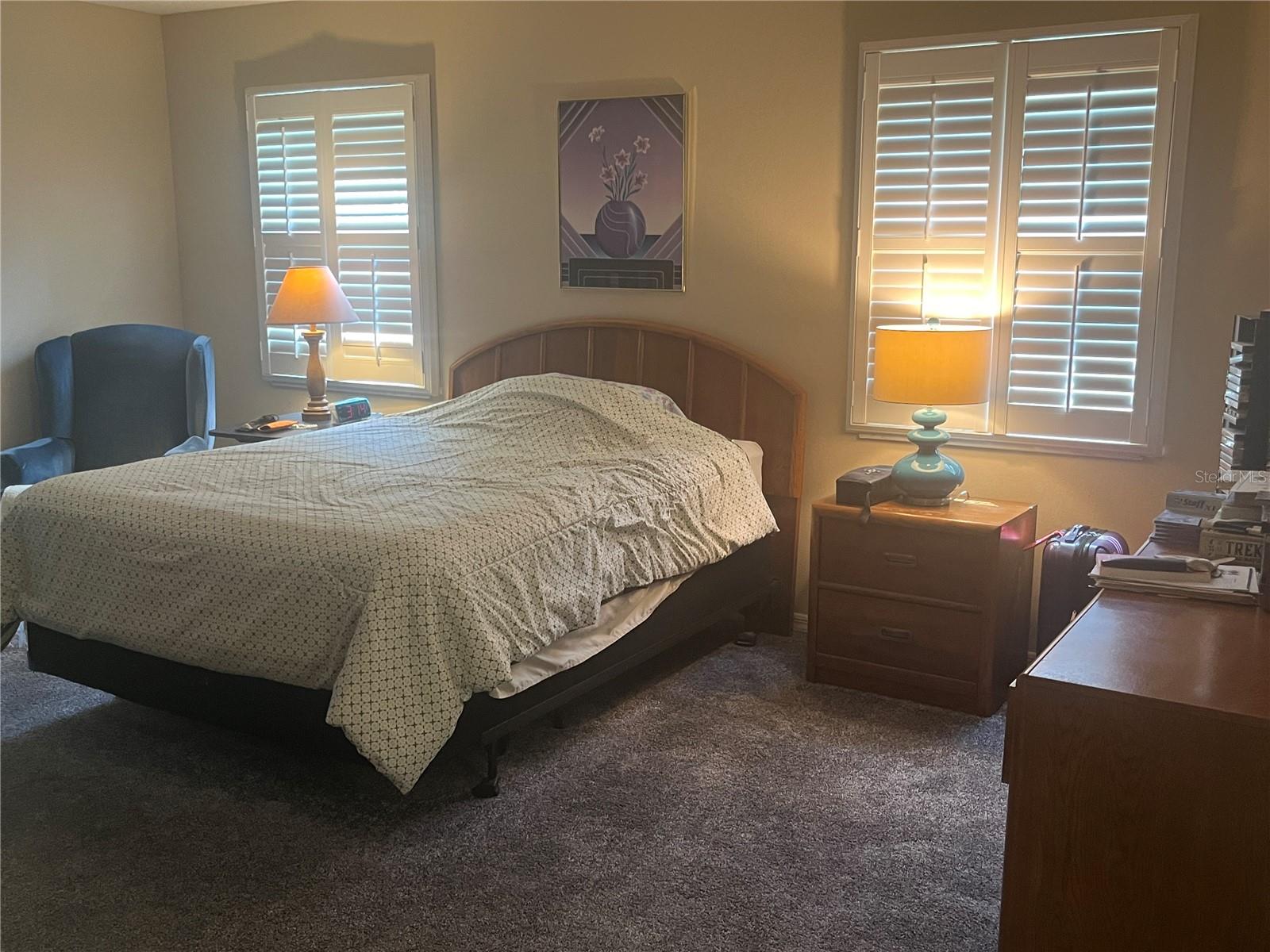 Listing photo id 14 for 1302 Hartford Street
