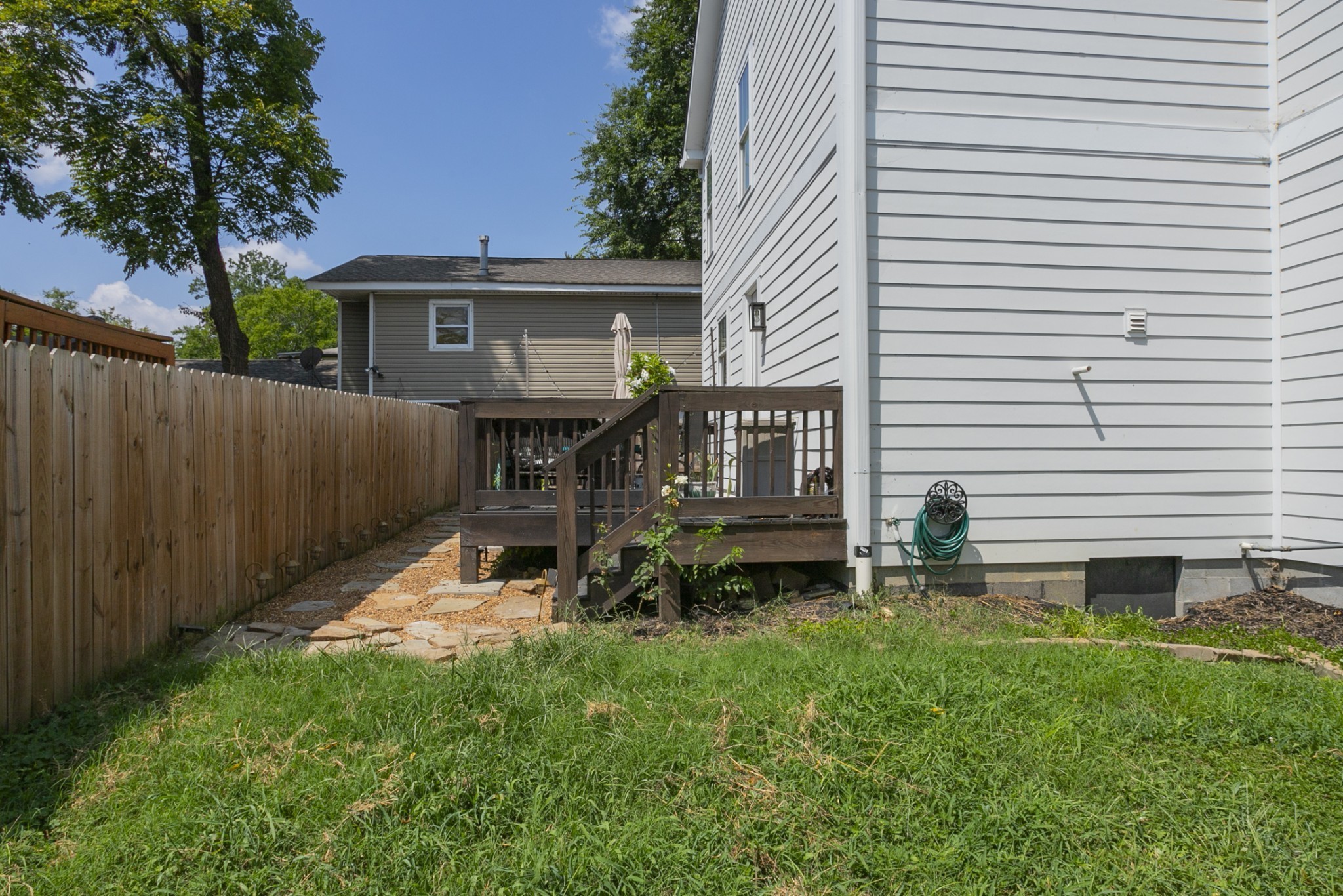 Image 17 of 72 For 9577 82nd Street Road