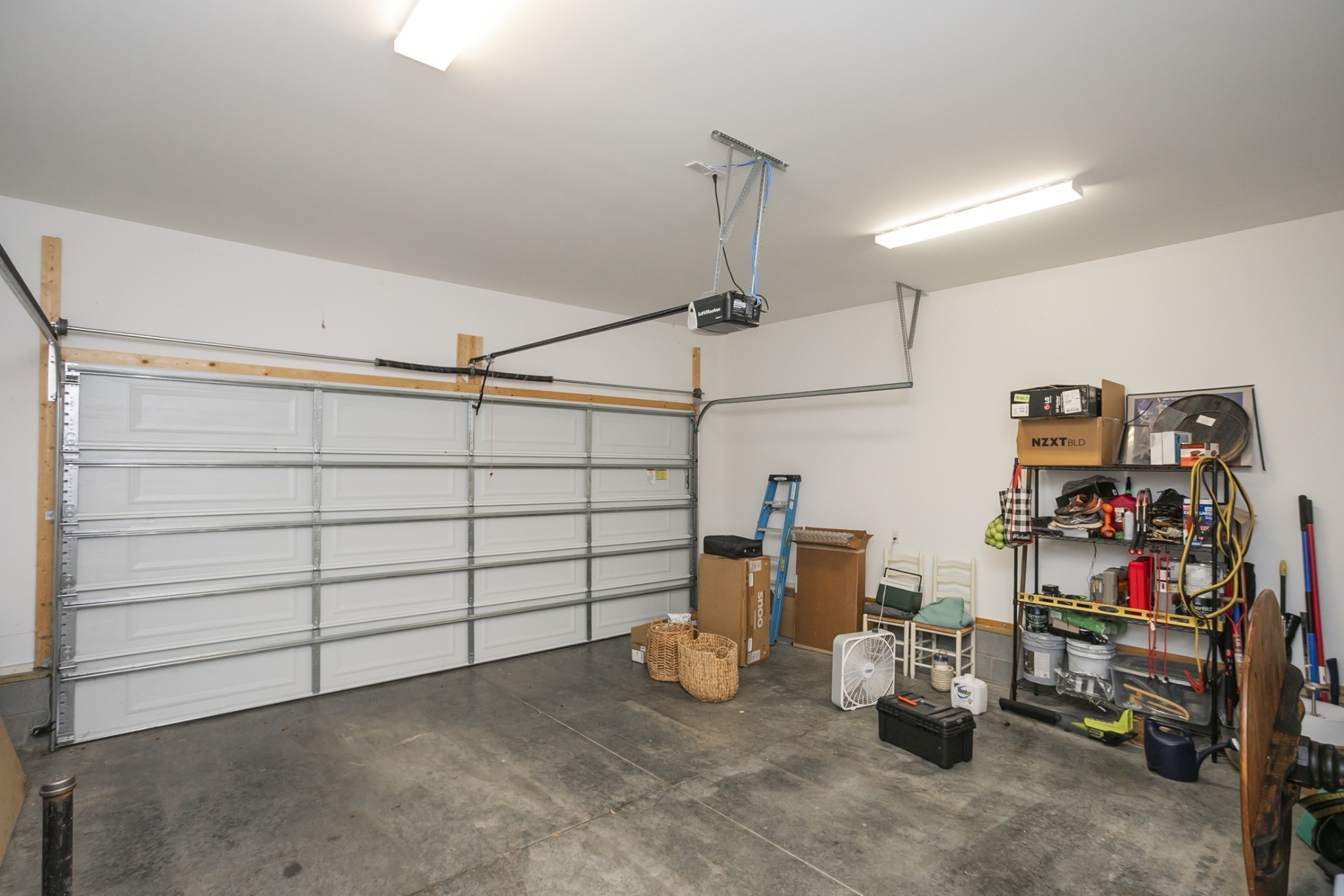 Image 39 of 72 For 9577 82nd Street Road
