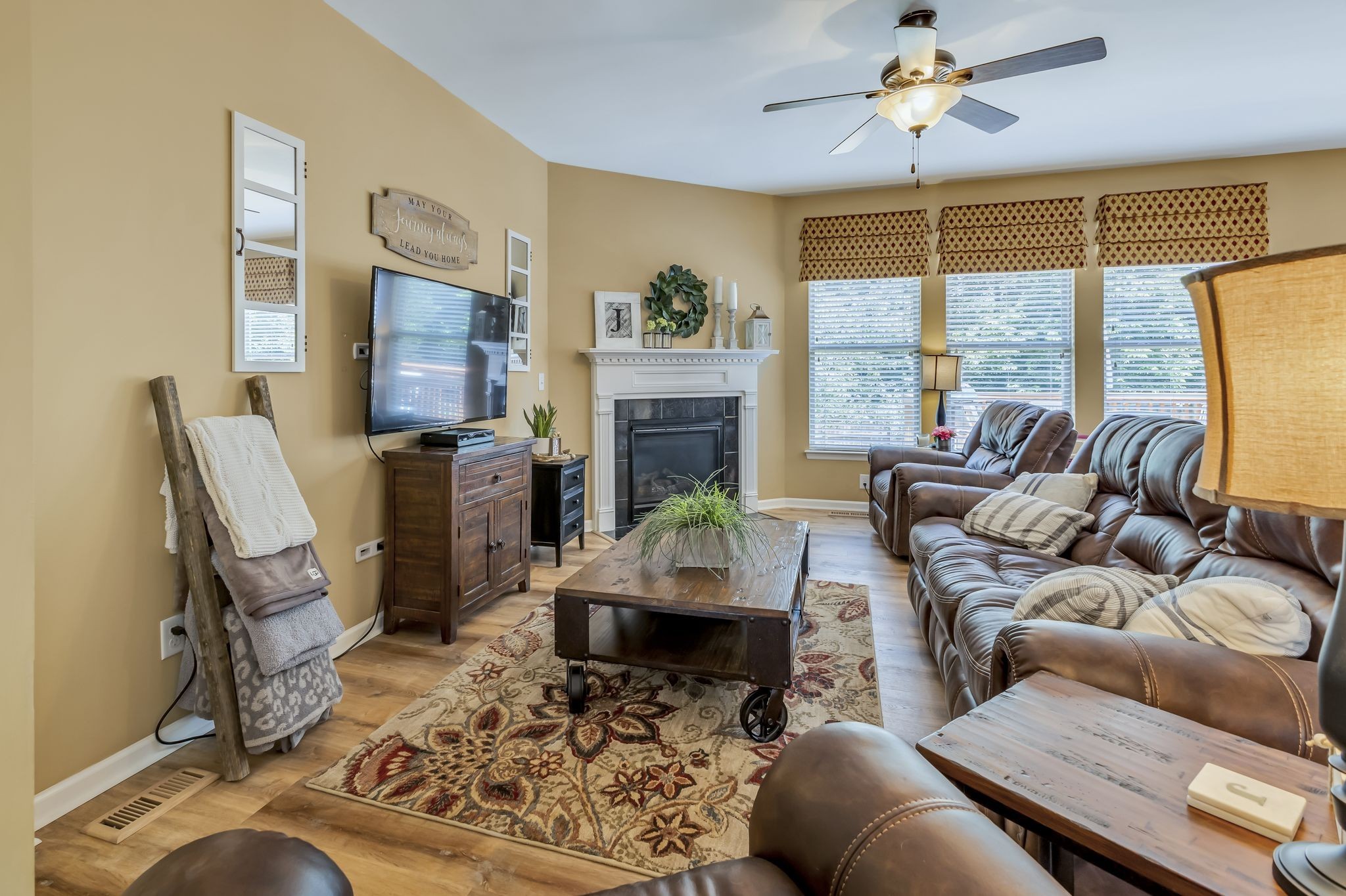 Image 11 of 66 For 754 167th Court Road