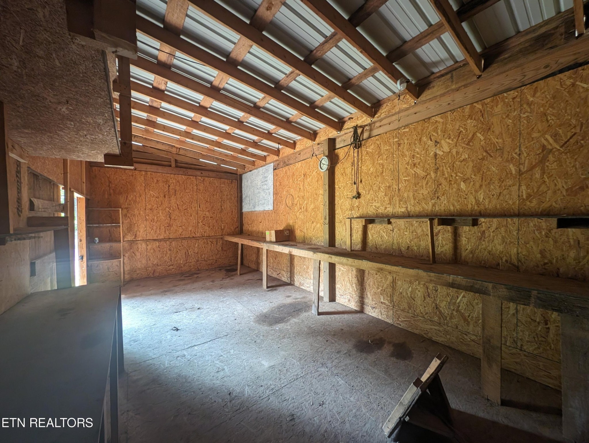 Image 16 of 46 For 5060 4th Street