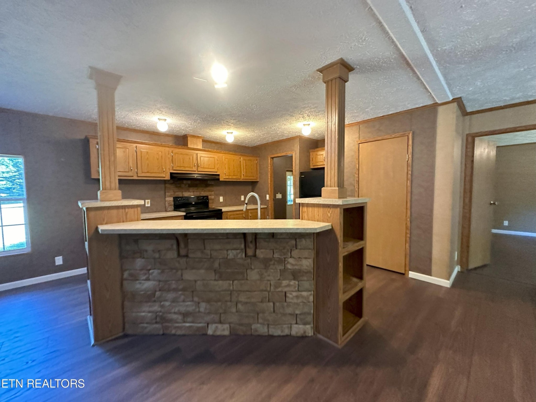 Image 31 of 46 For 5060 4th Street