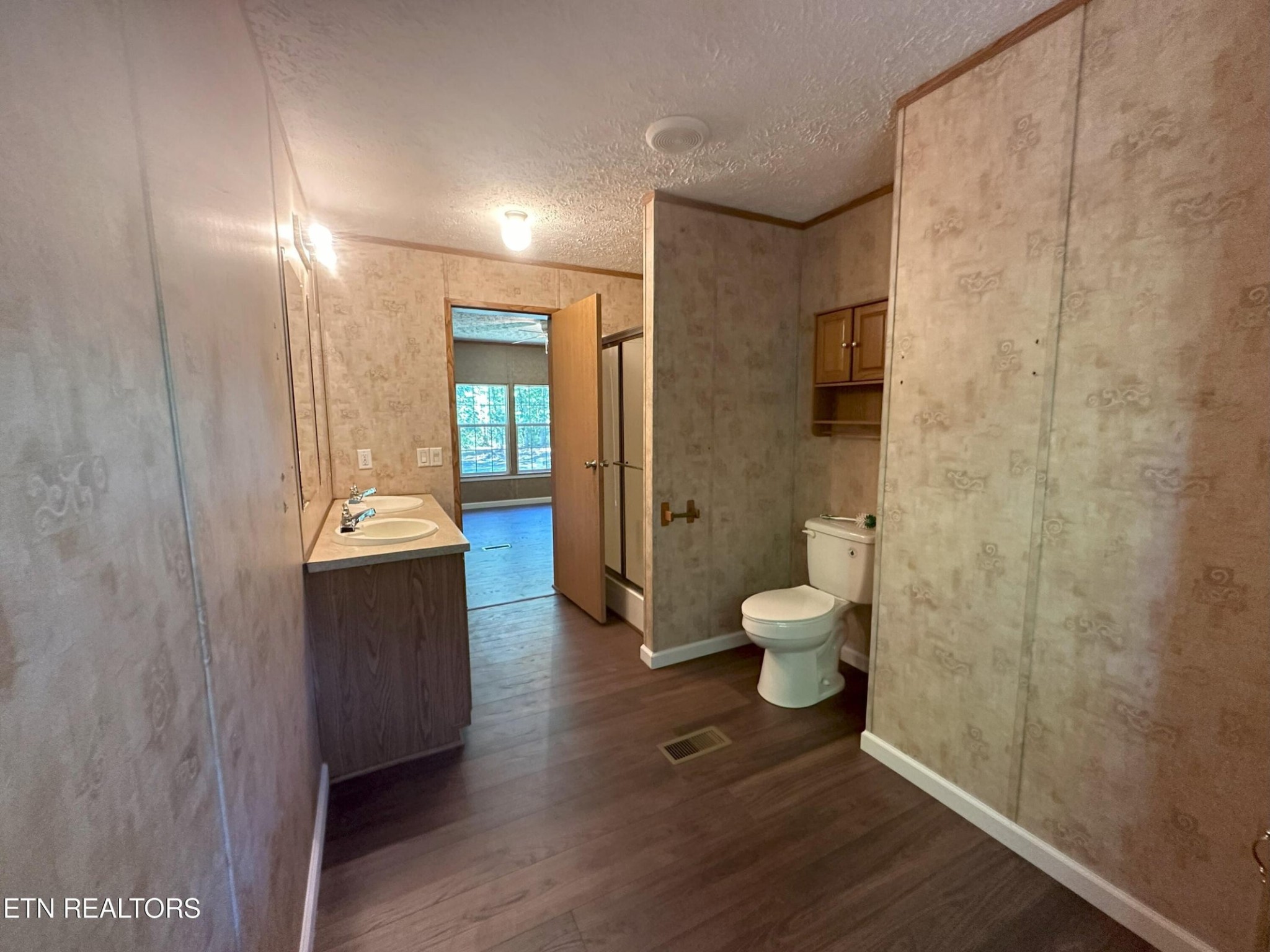 Image 36 of 46 For 5060 4th Street