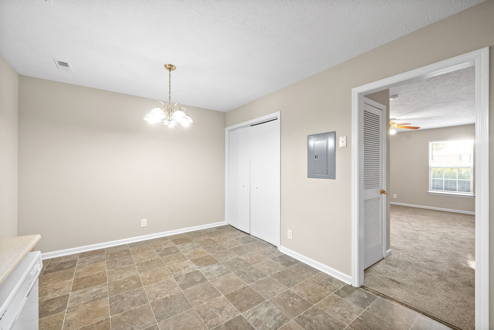 Image 12 of 44 For 3229 Juniperus Way