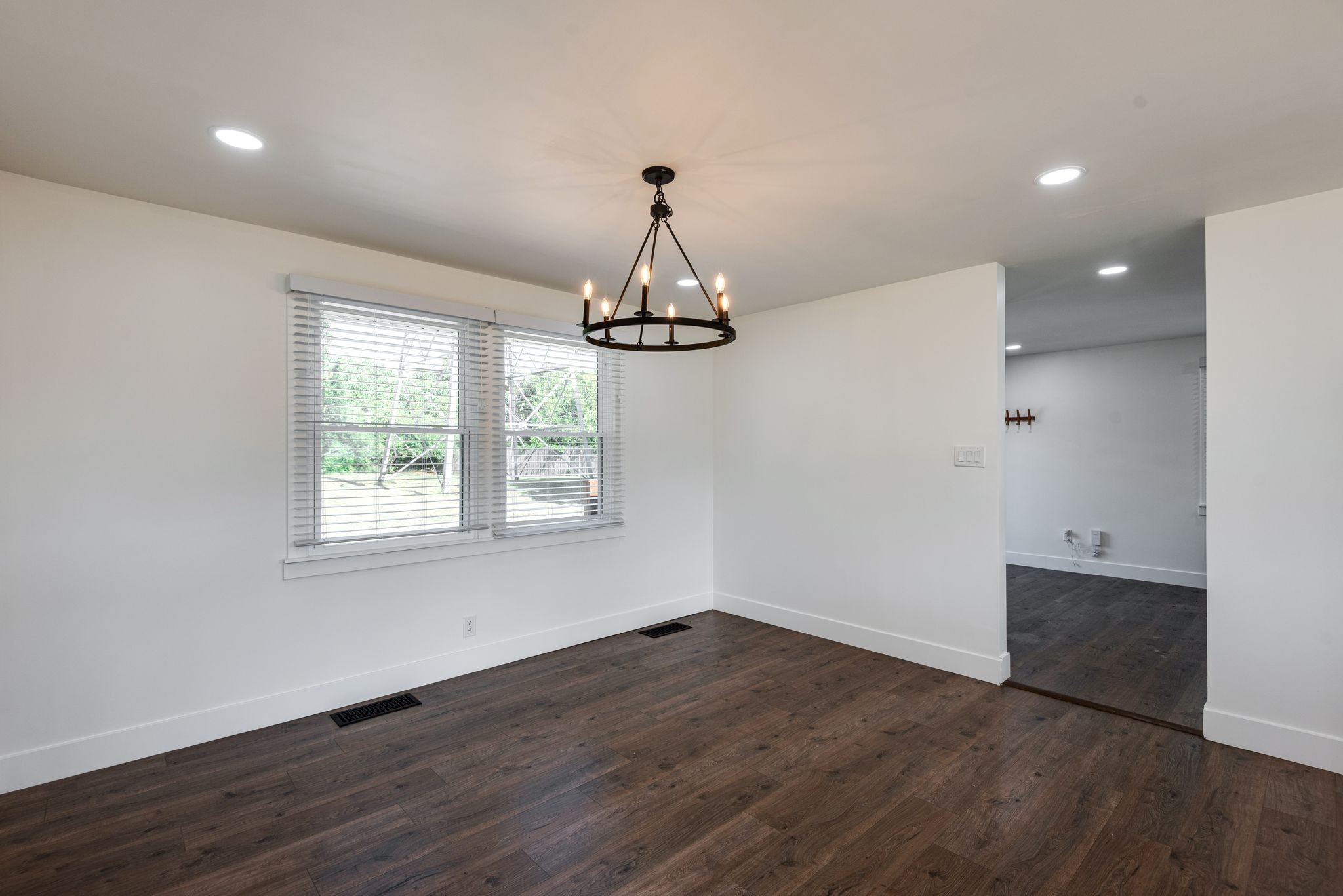 Image 11 of 98 For 3612 47th Terrace