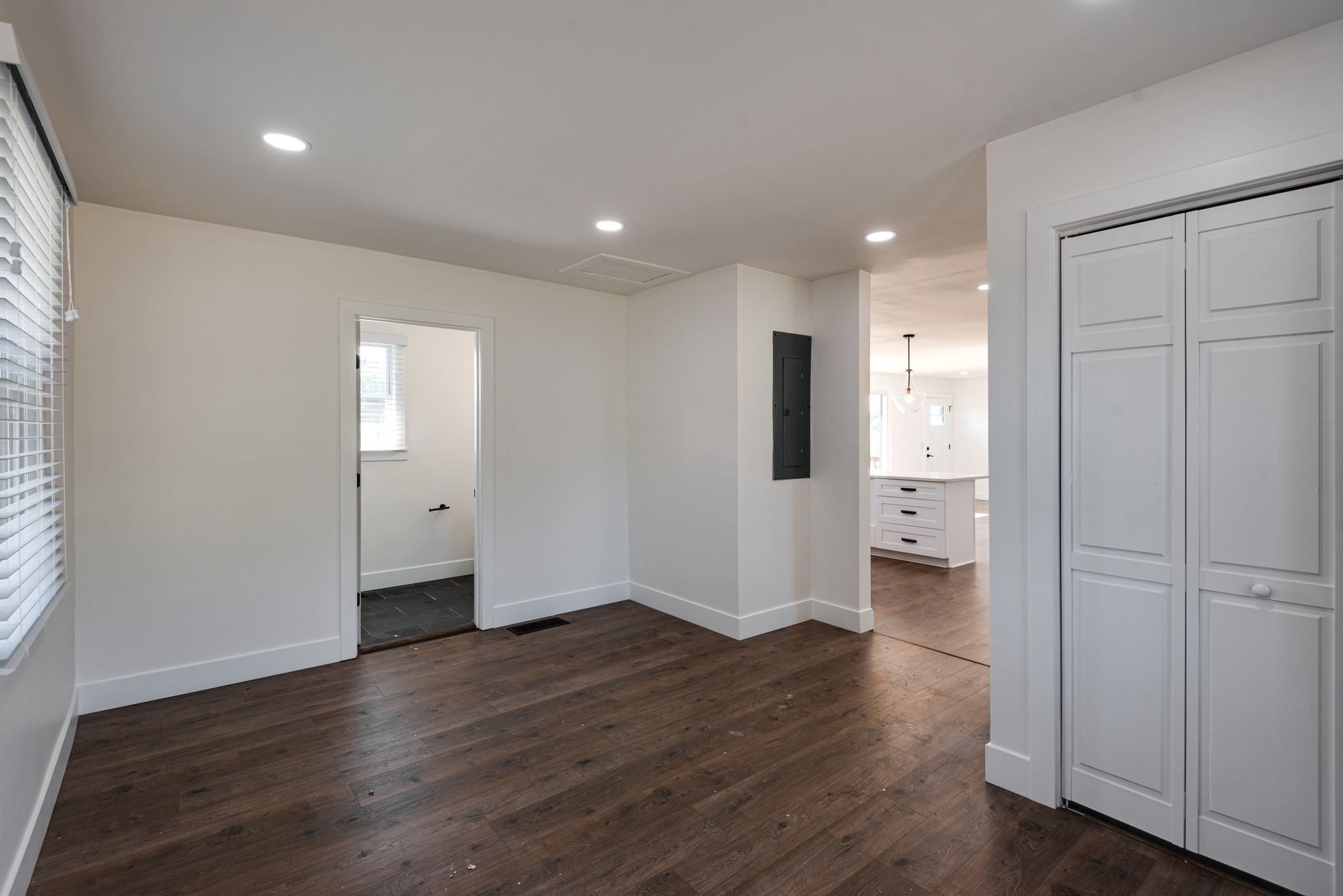 Image 12 of 98 For 3612 47th Terrace