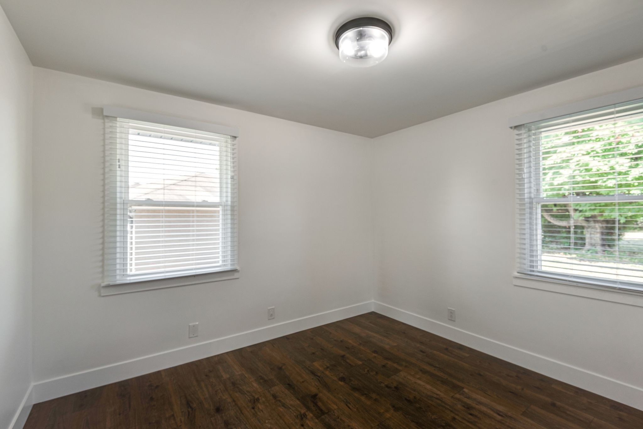 Image 19 of 98 For 3612 47th Terrace