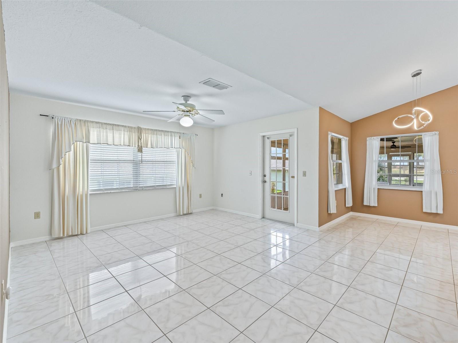 Image 12 of 43 For 17233 115th Terrace Road