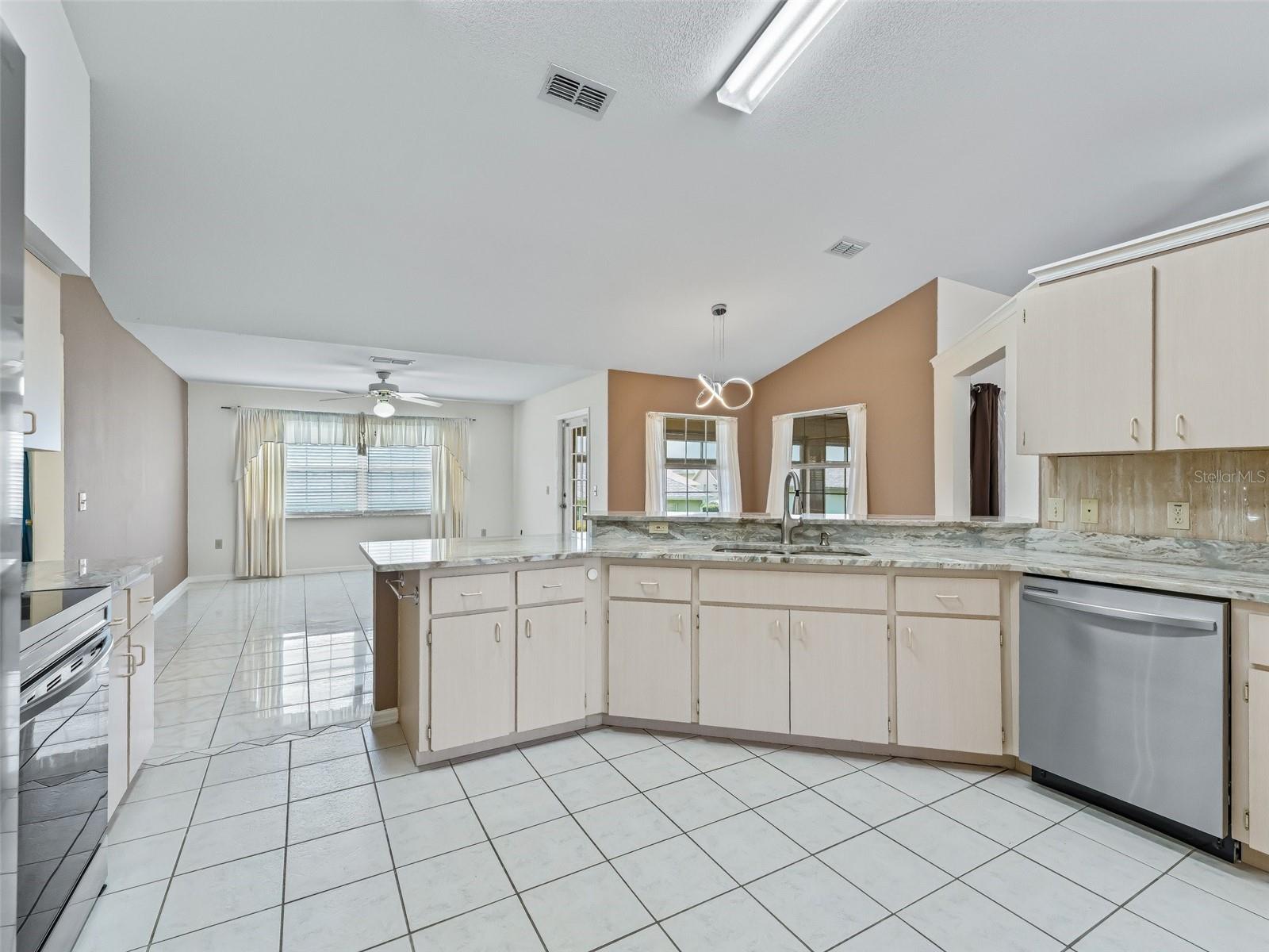 Image 9 of 43 For 17233 115th Terrace Road