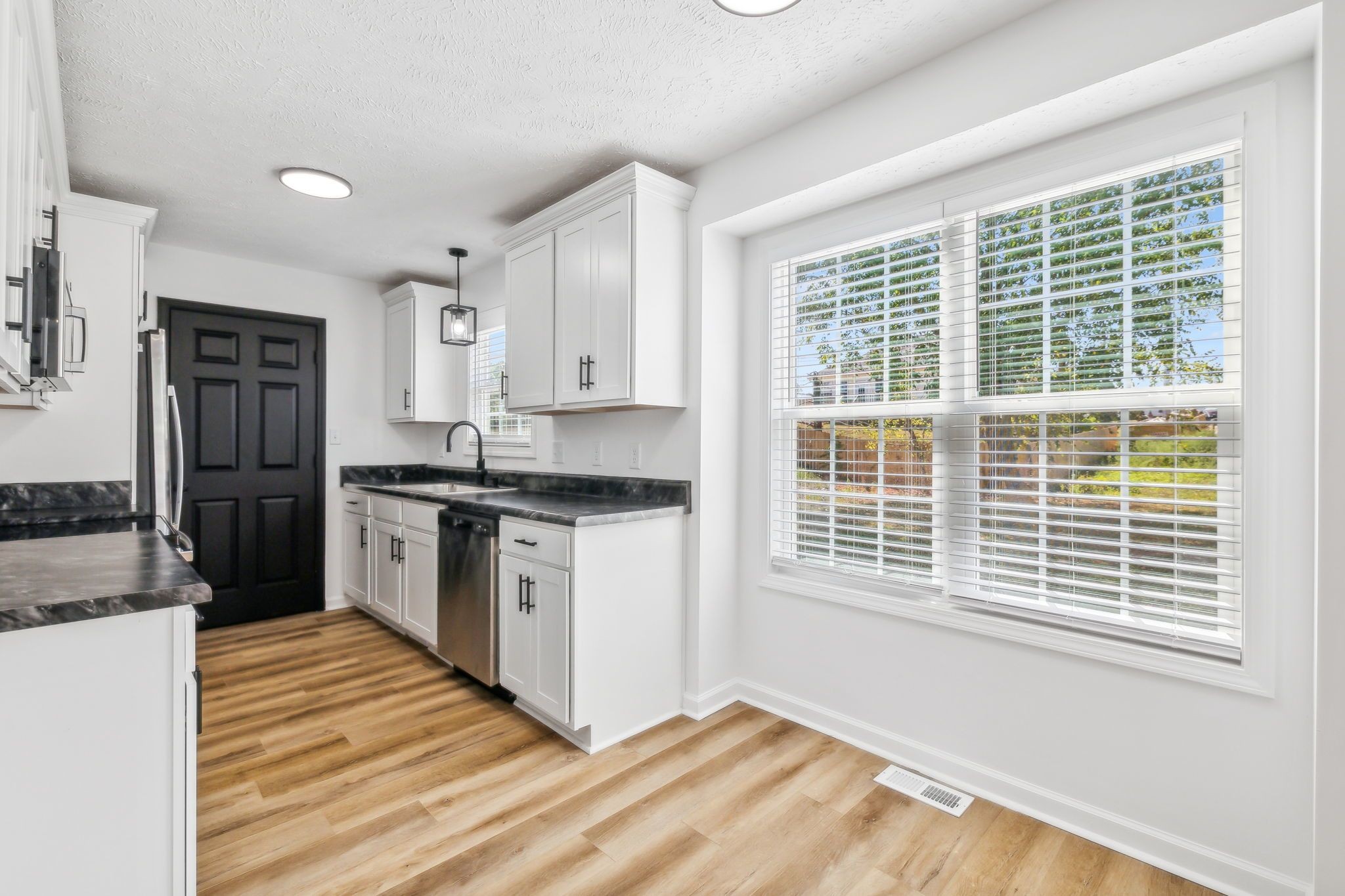 Image 10 of 20 For 749 Ramirez Avenue