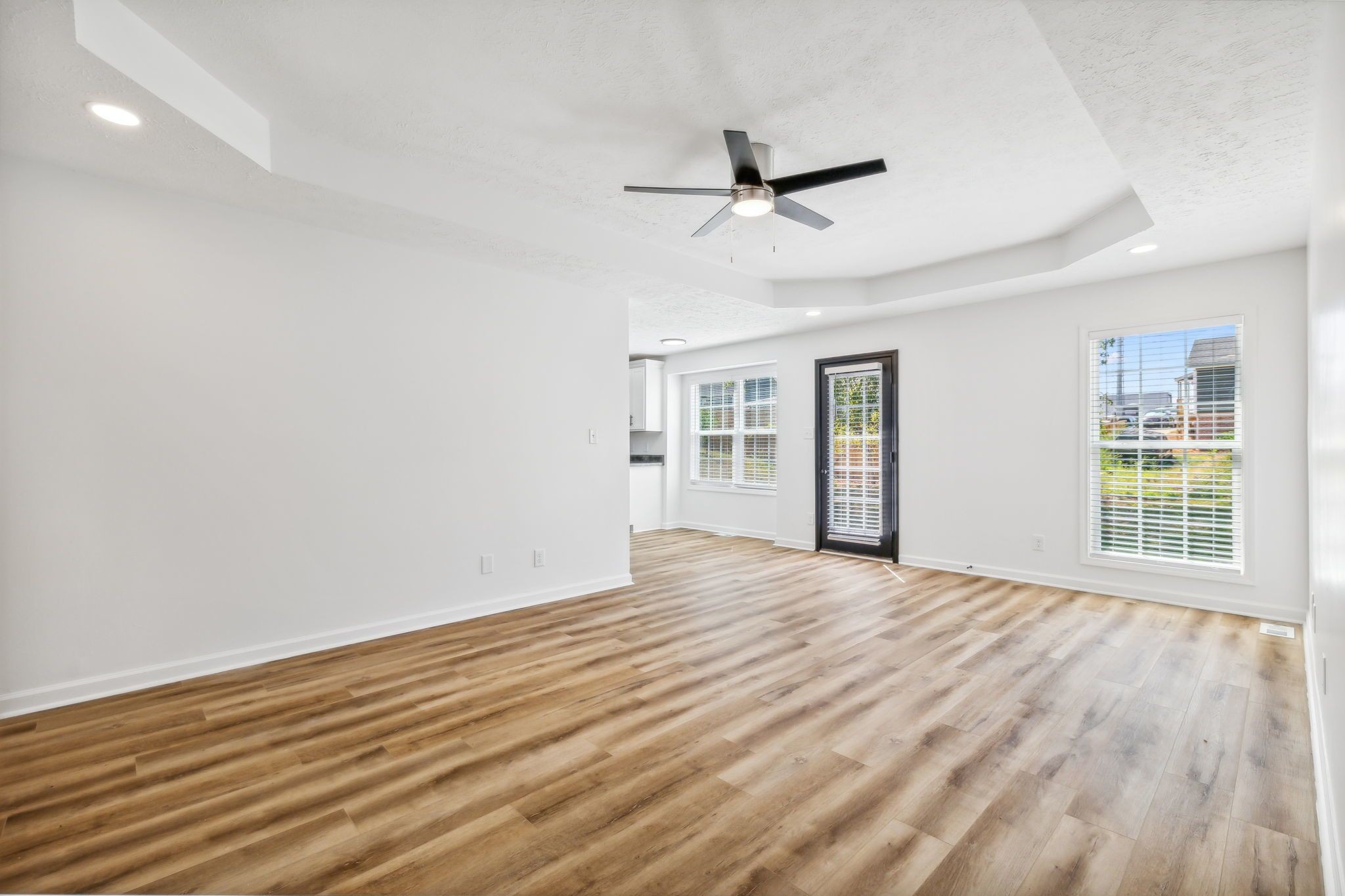 Image 7 of 20 For 749 Ramirez Avenue