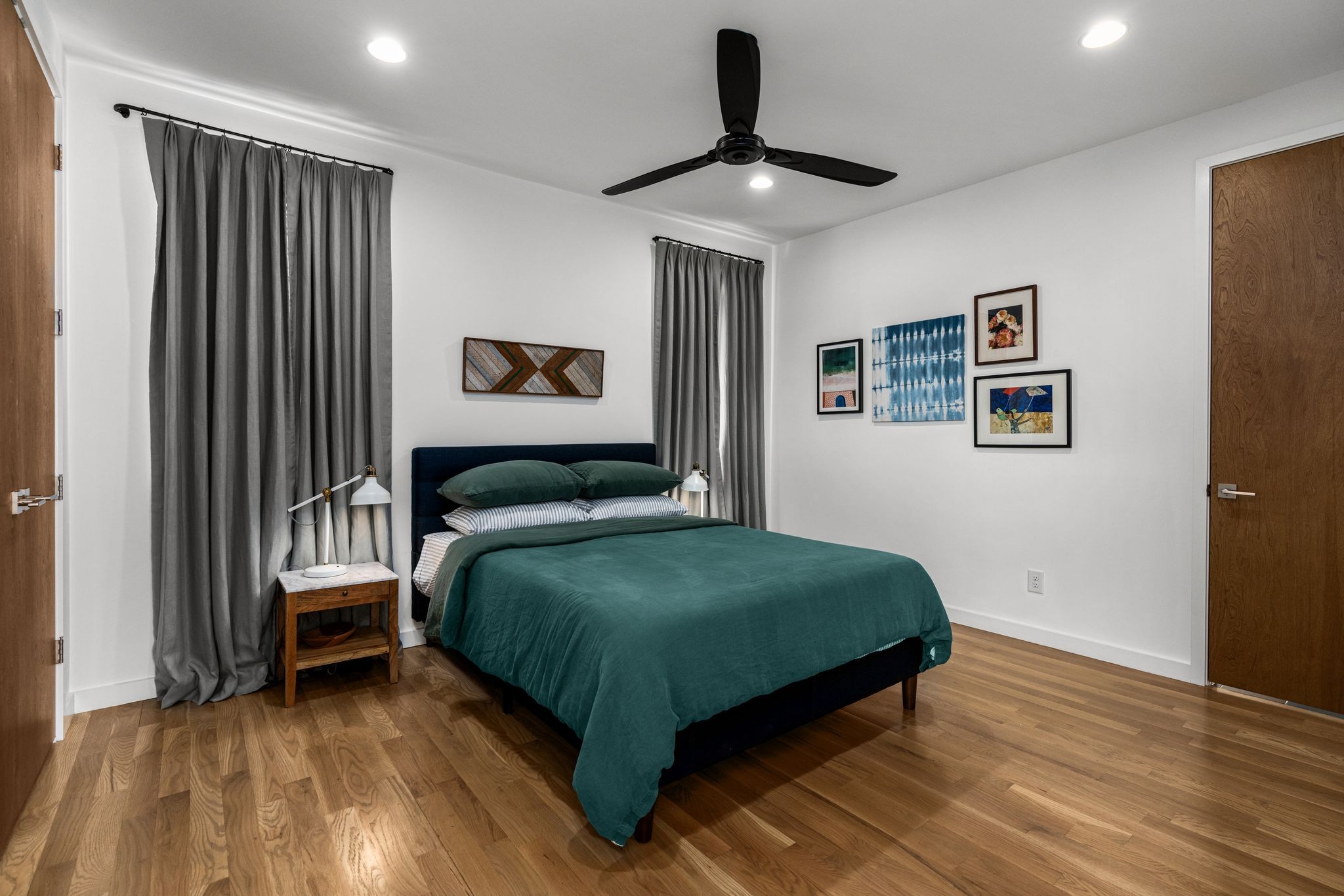 Image 24 of 40 For 5626 Justin Court