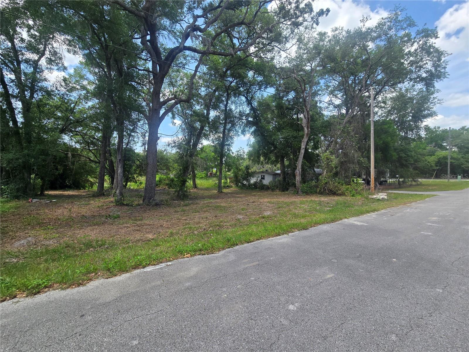 Image 3 of 11 For 6532 Iris Drive