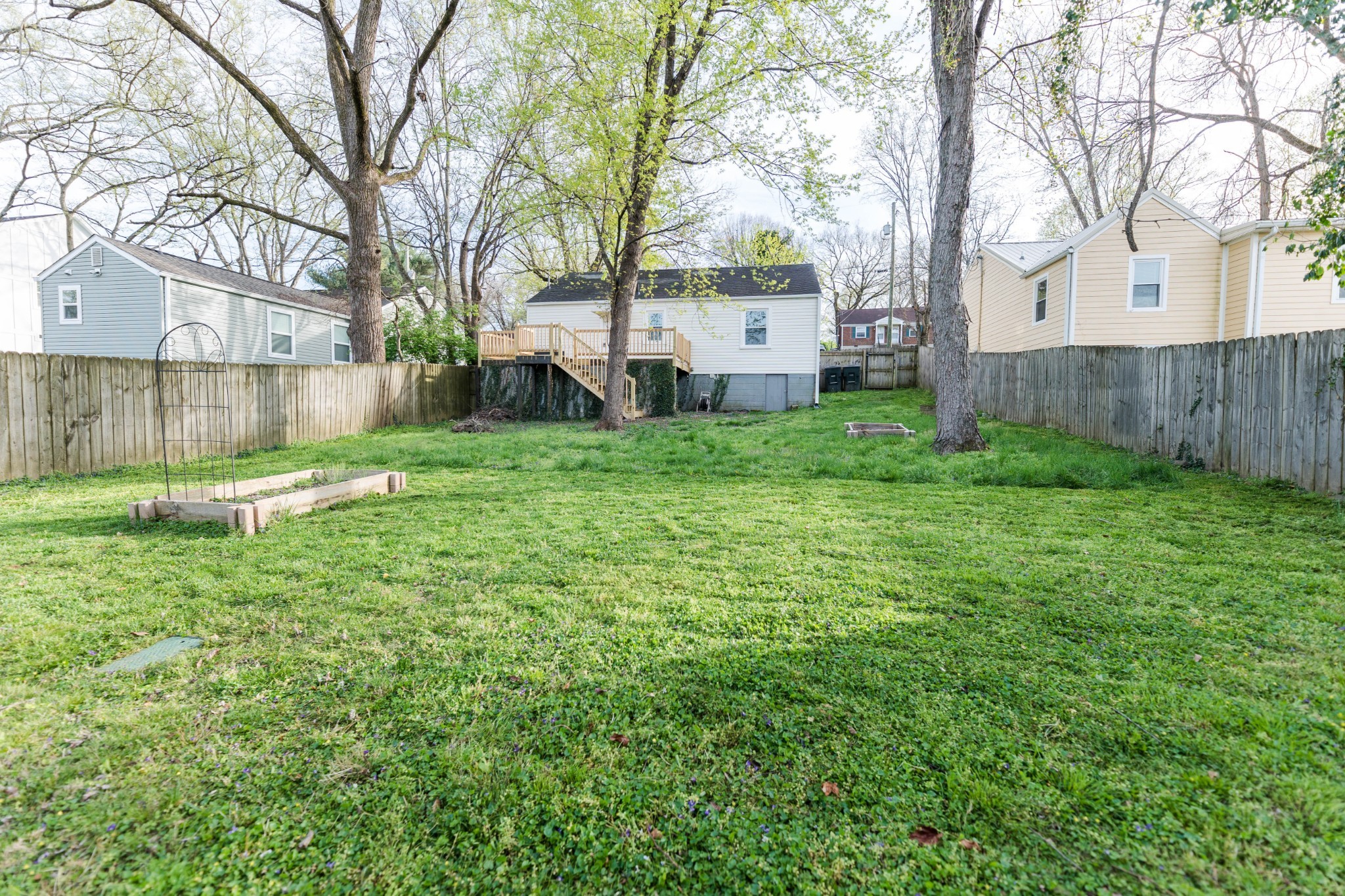 Image 17 of 82 For 9511 71st Loop
