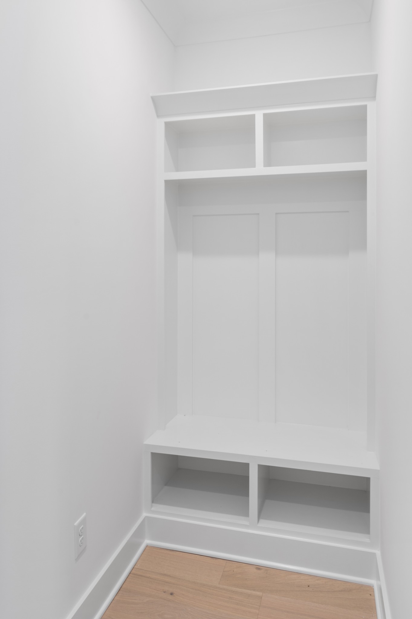 Image 40 of 45 For 9977 Langdon Road