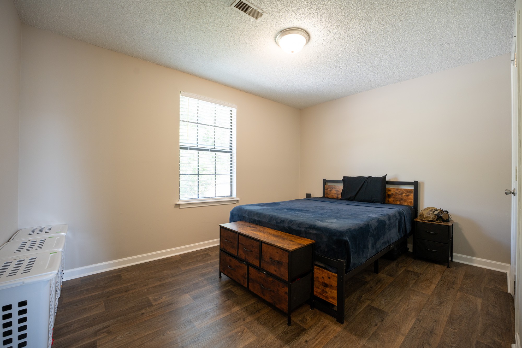Image 4 of 4 For 18934 60th Avenue