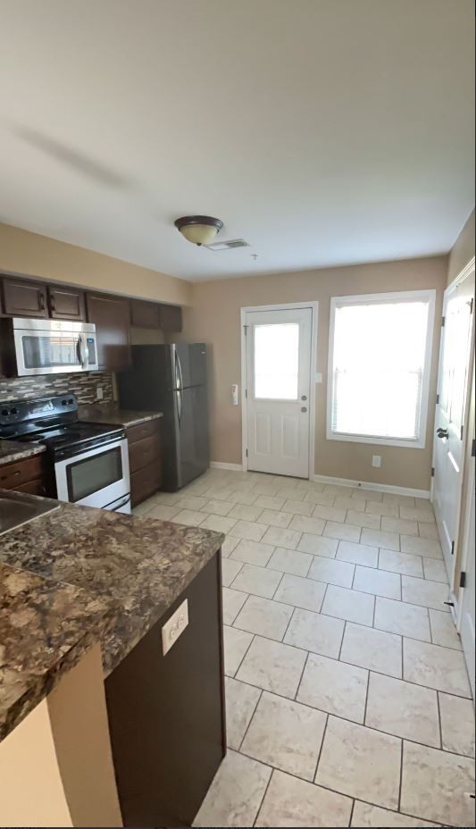Image 3 of 8 For 12450 99th Avenue