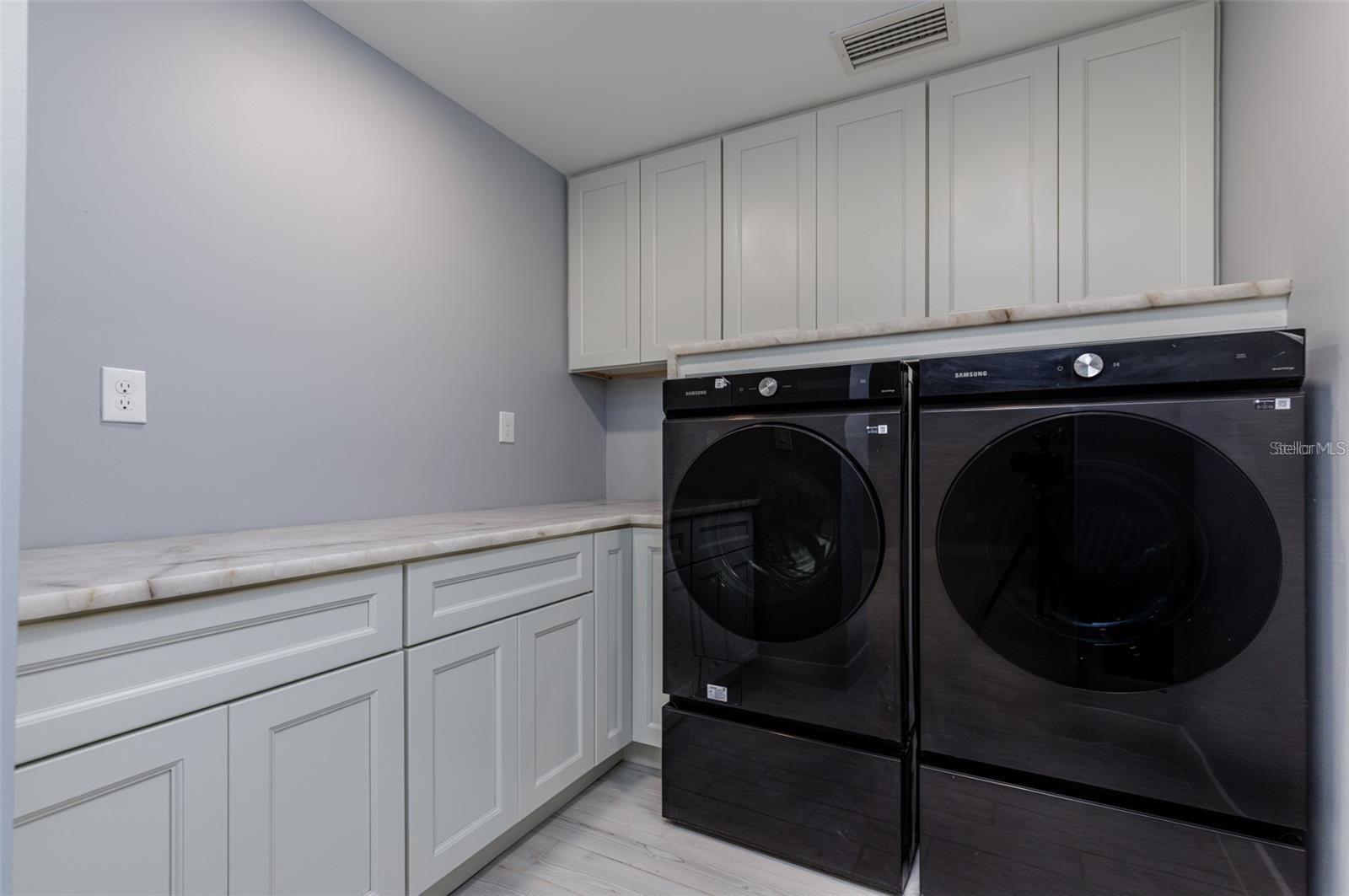 Image 16 of 64 For 11664 Clayton Drive