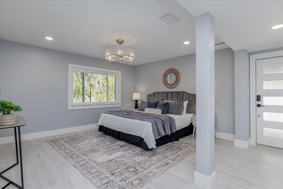 Image 18 of 64 For 11664 Clayton Drive