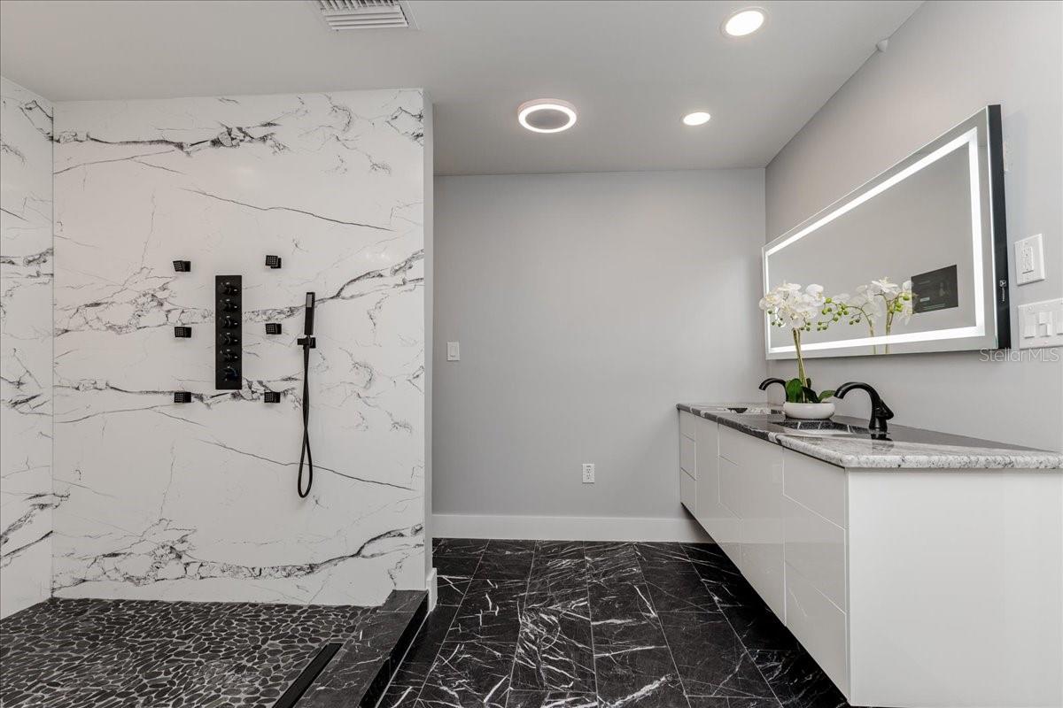 Image 21 of 64 For 11664 Clayton Drive