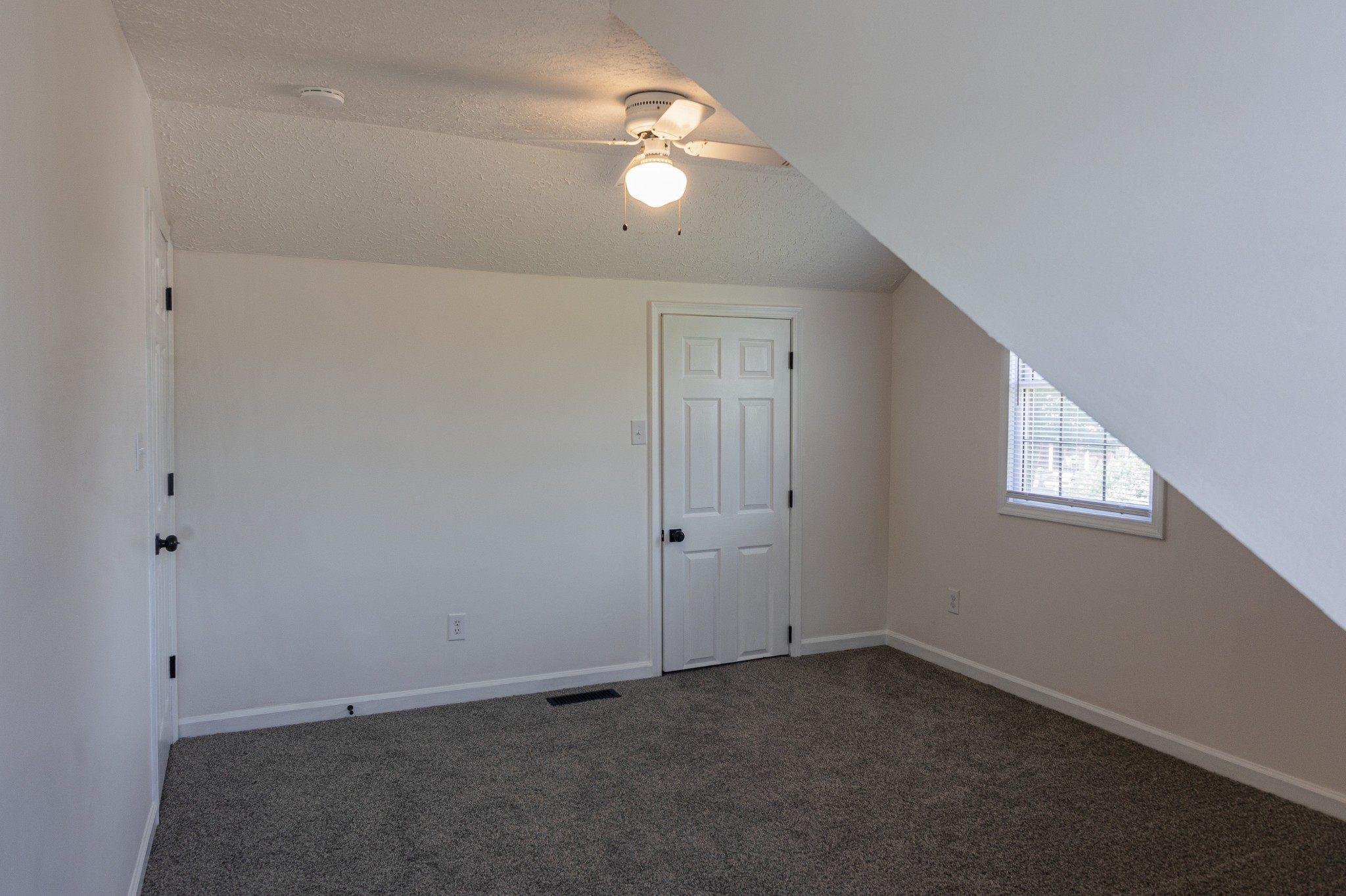 Image 36 of 52 For 9658 76th Lane Road