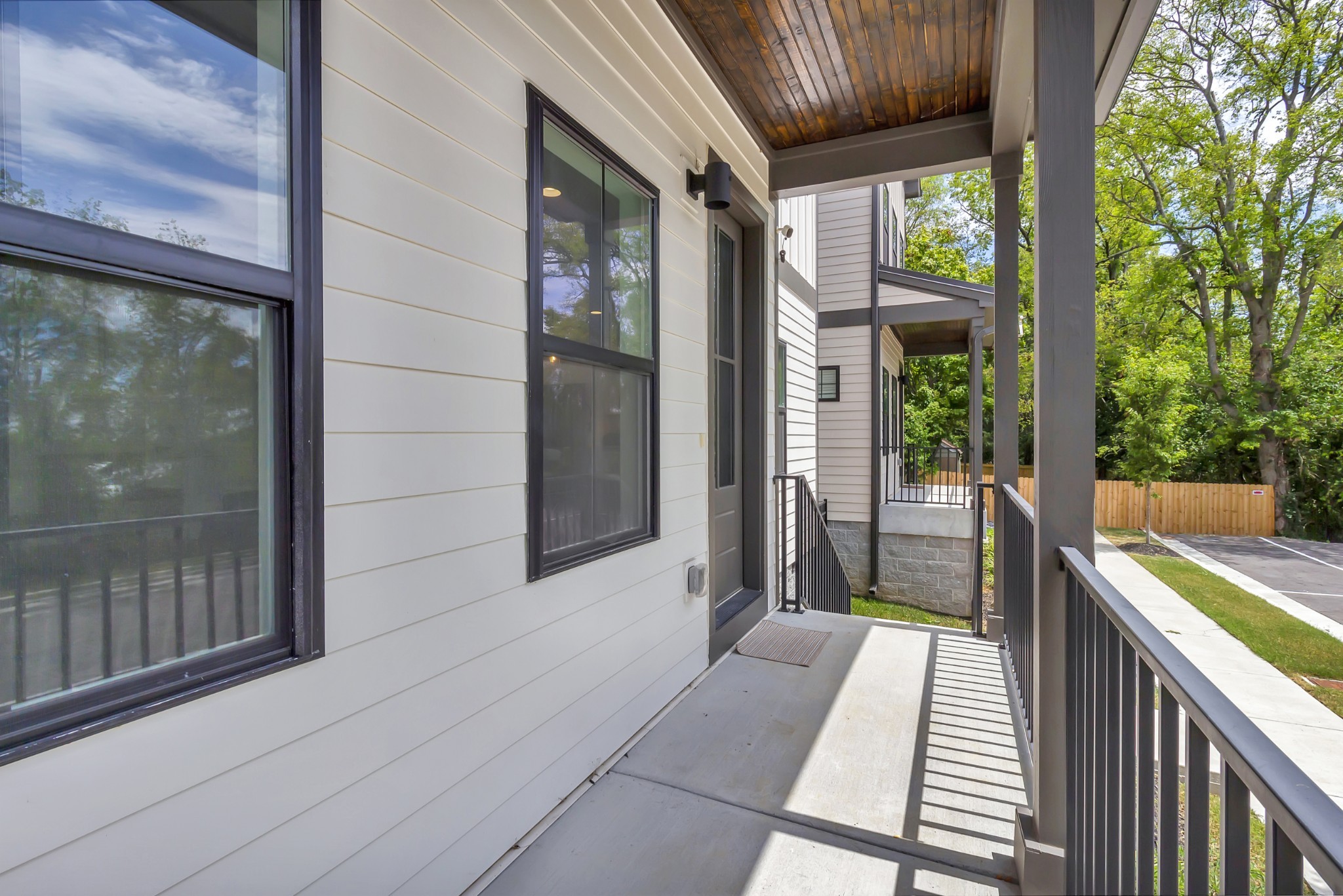 Image 3 of 32 For 922 13th Street