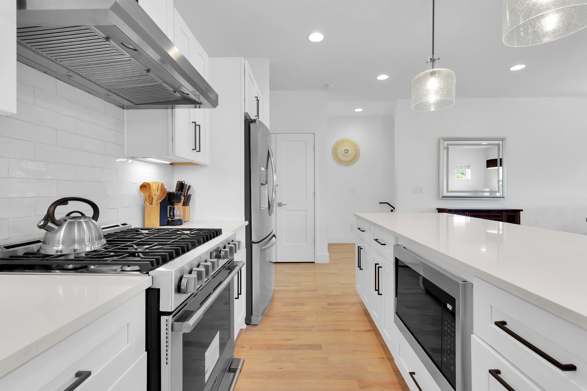 Image 4 of 32 For 922 13th Street
