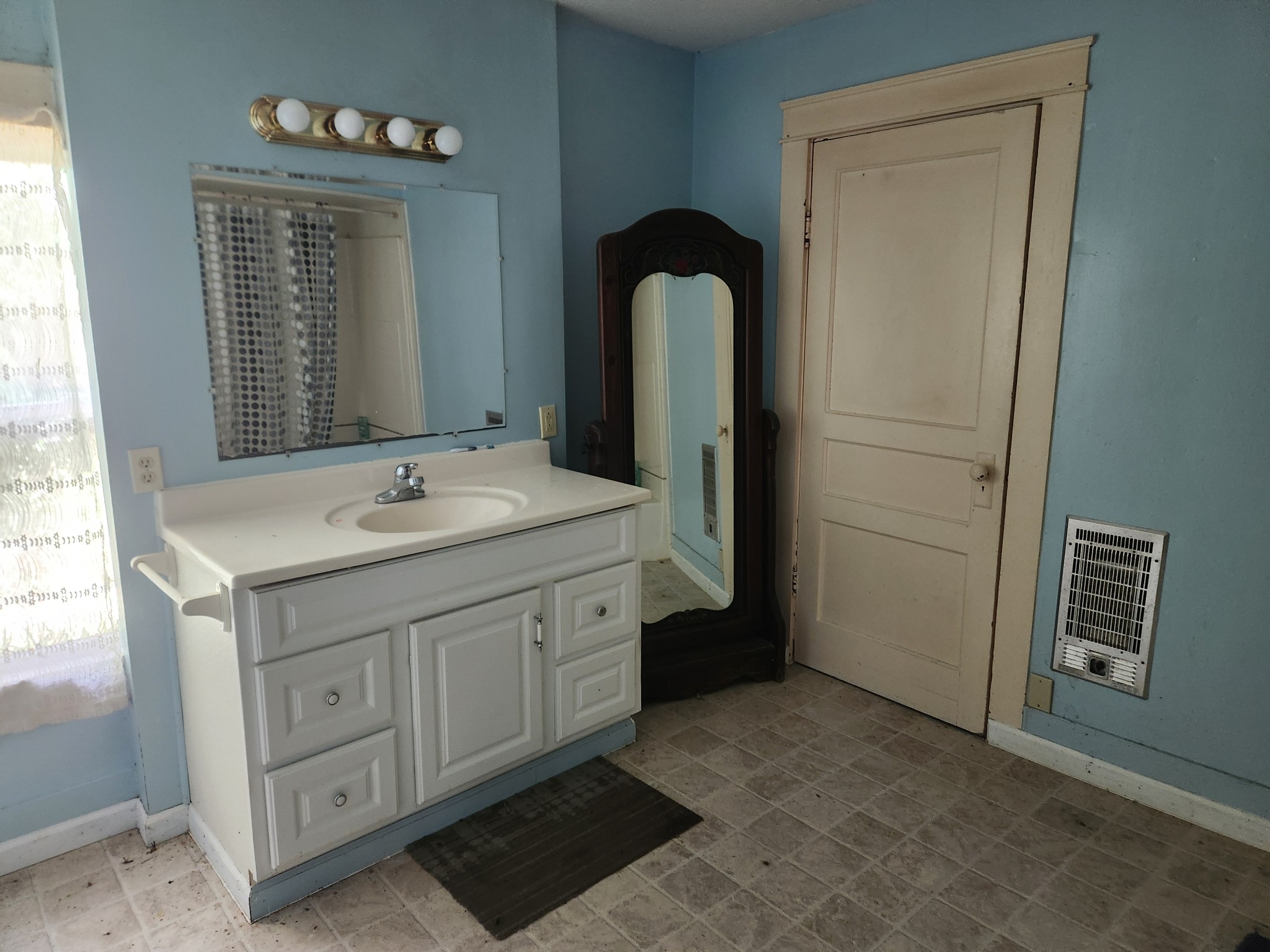 Image 12 of 31 For 3887 156th Place