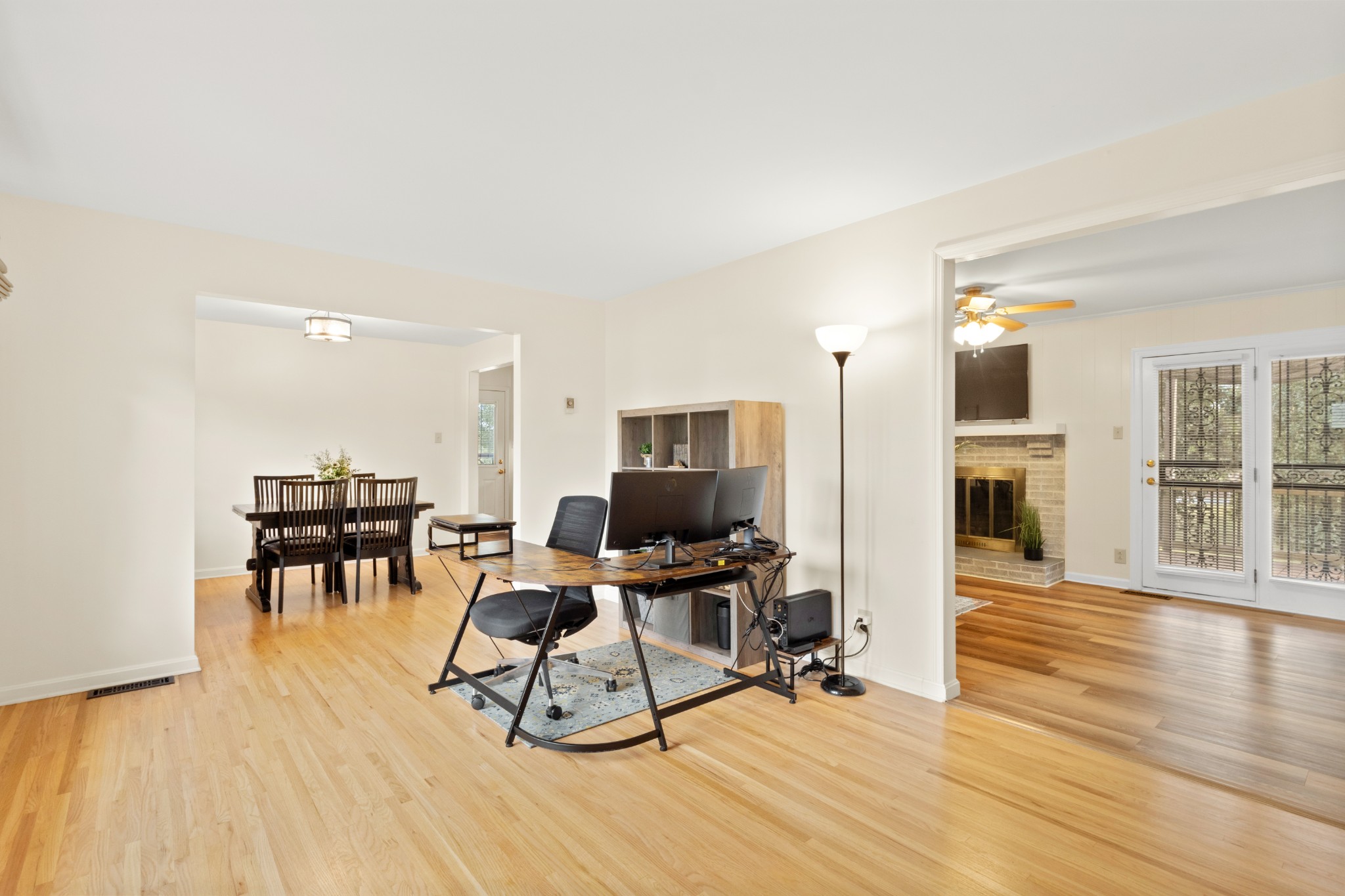 Image 8 of 9 For 5590 Avenue G