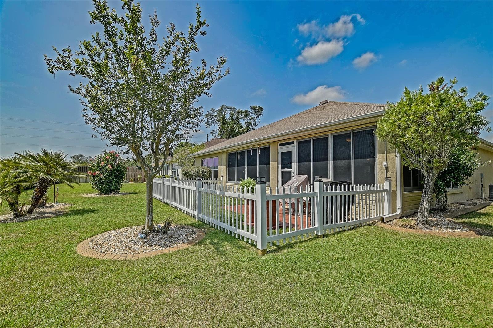 Image 18 of 82 For 14004 94th Avenue