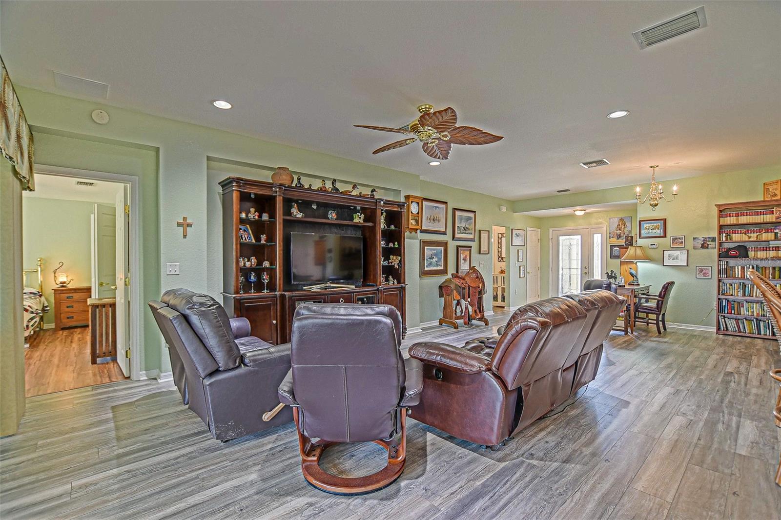 Image 36 of 82 For 14004 94th Avenue