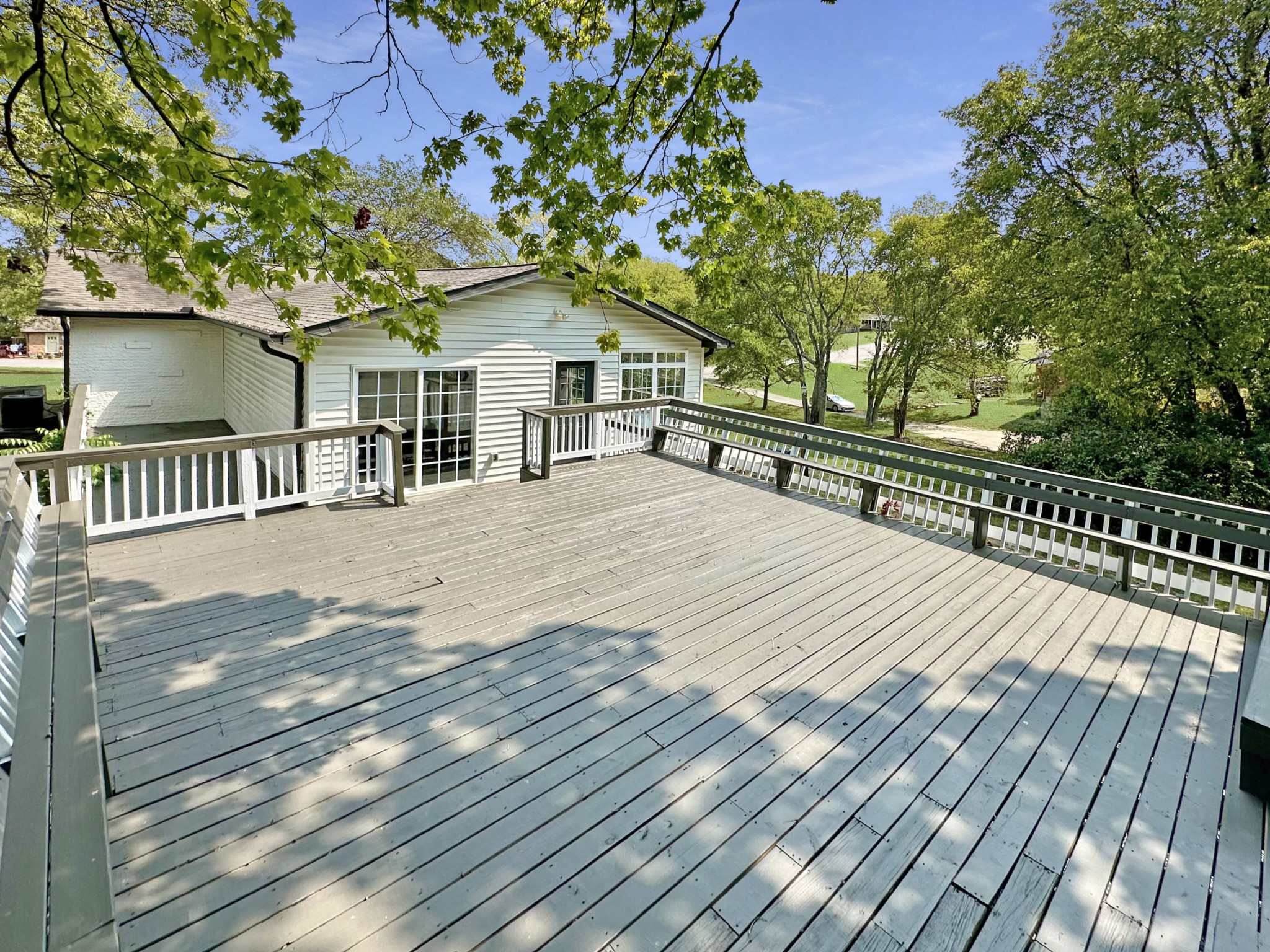 Image 9 of 30 For 4450 Windmill Drive 101