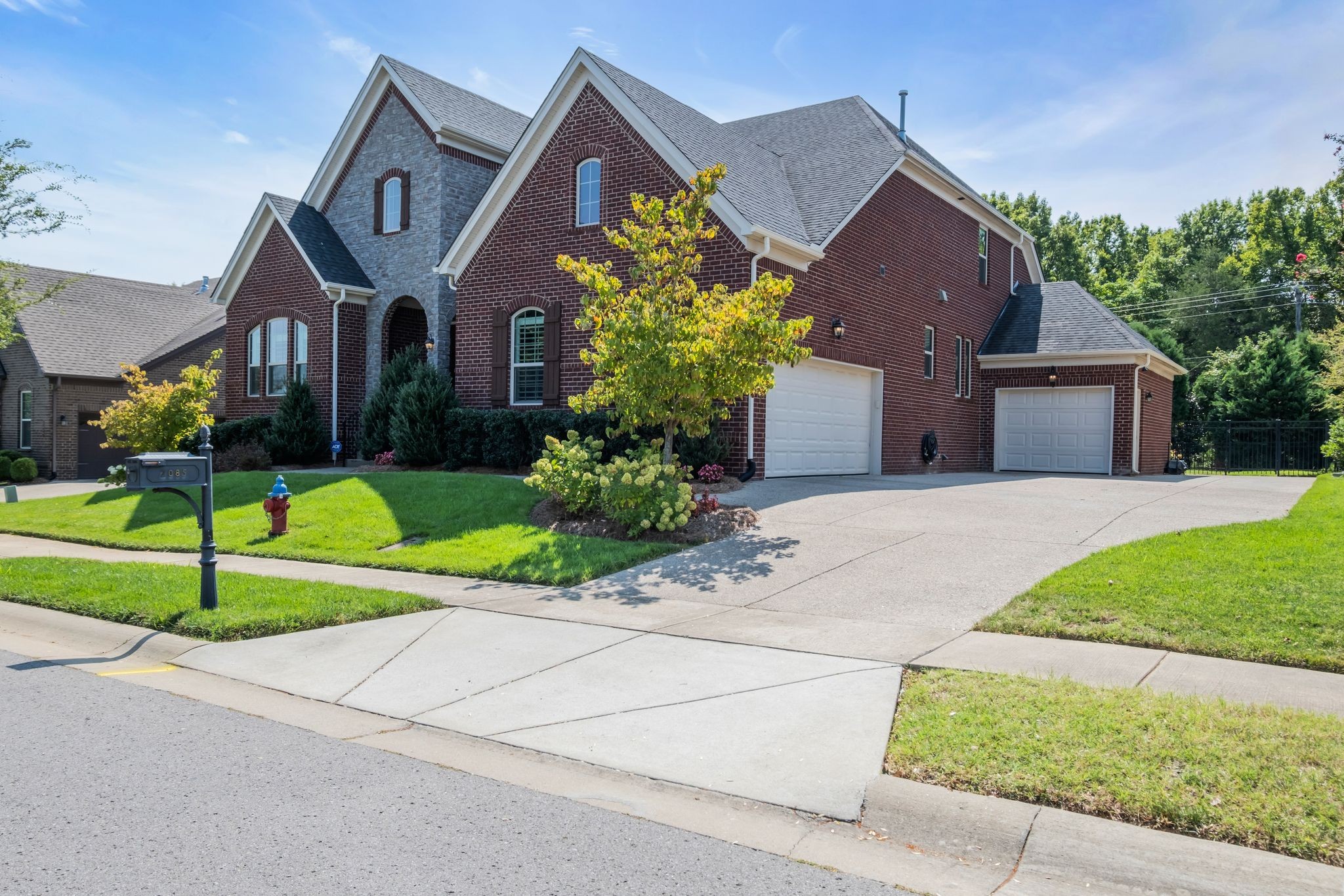 Image 3 of 26 For 8490 Las Palmas Way