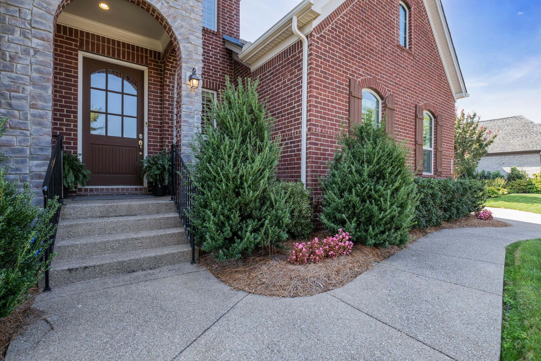 Image 5 of 26 For 8490 Las Palmas Way