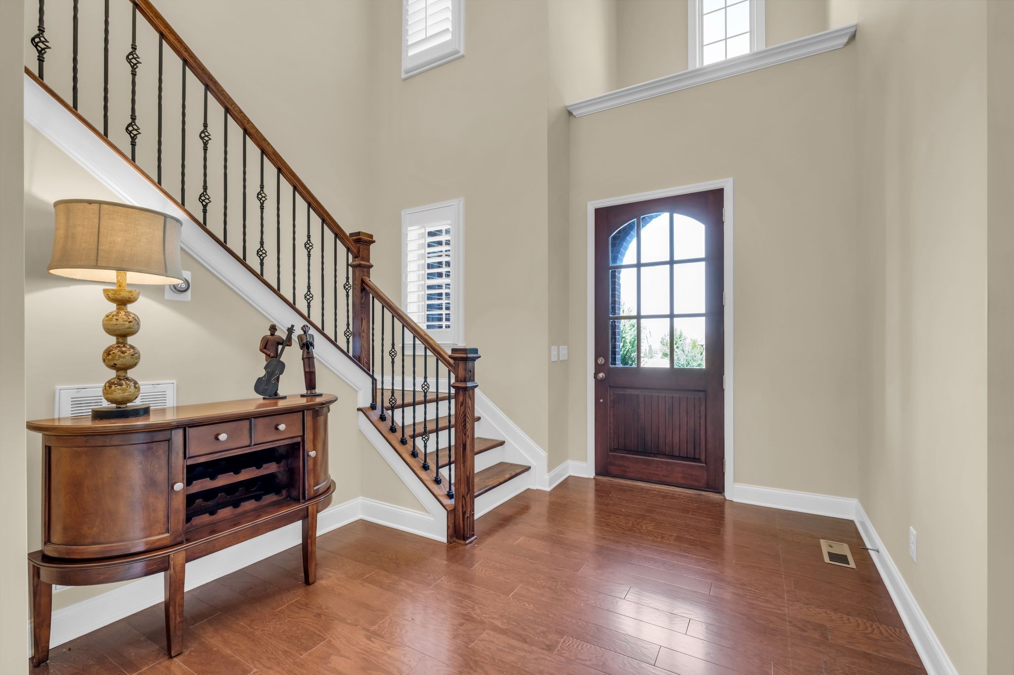 Image 8 of 26 For 8490 Las Palmas Way