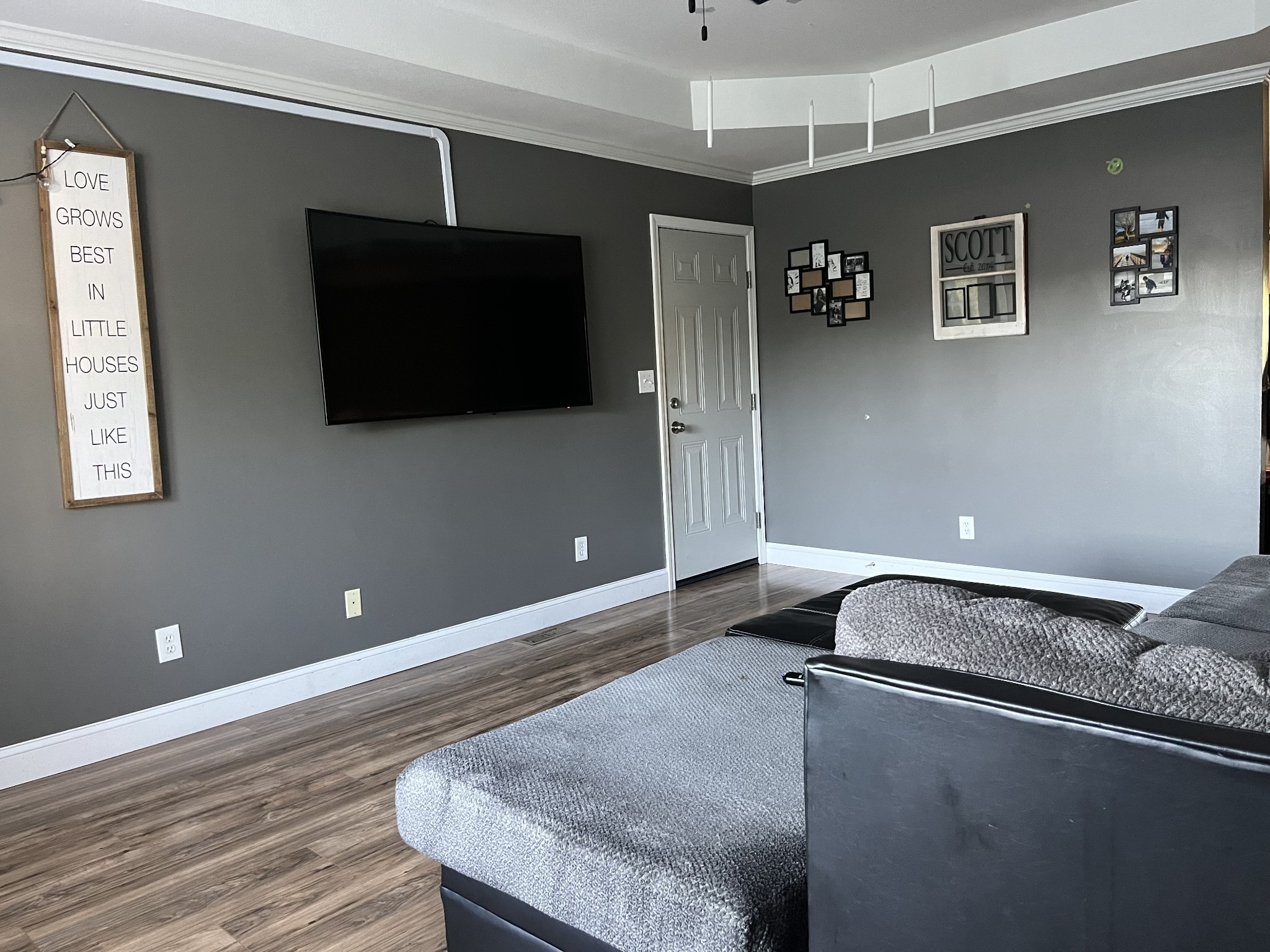 Image 8 of 22 For 8526 Las Palmas Way