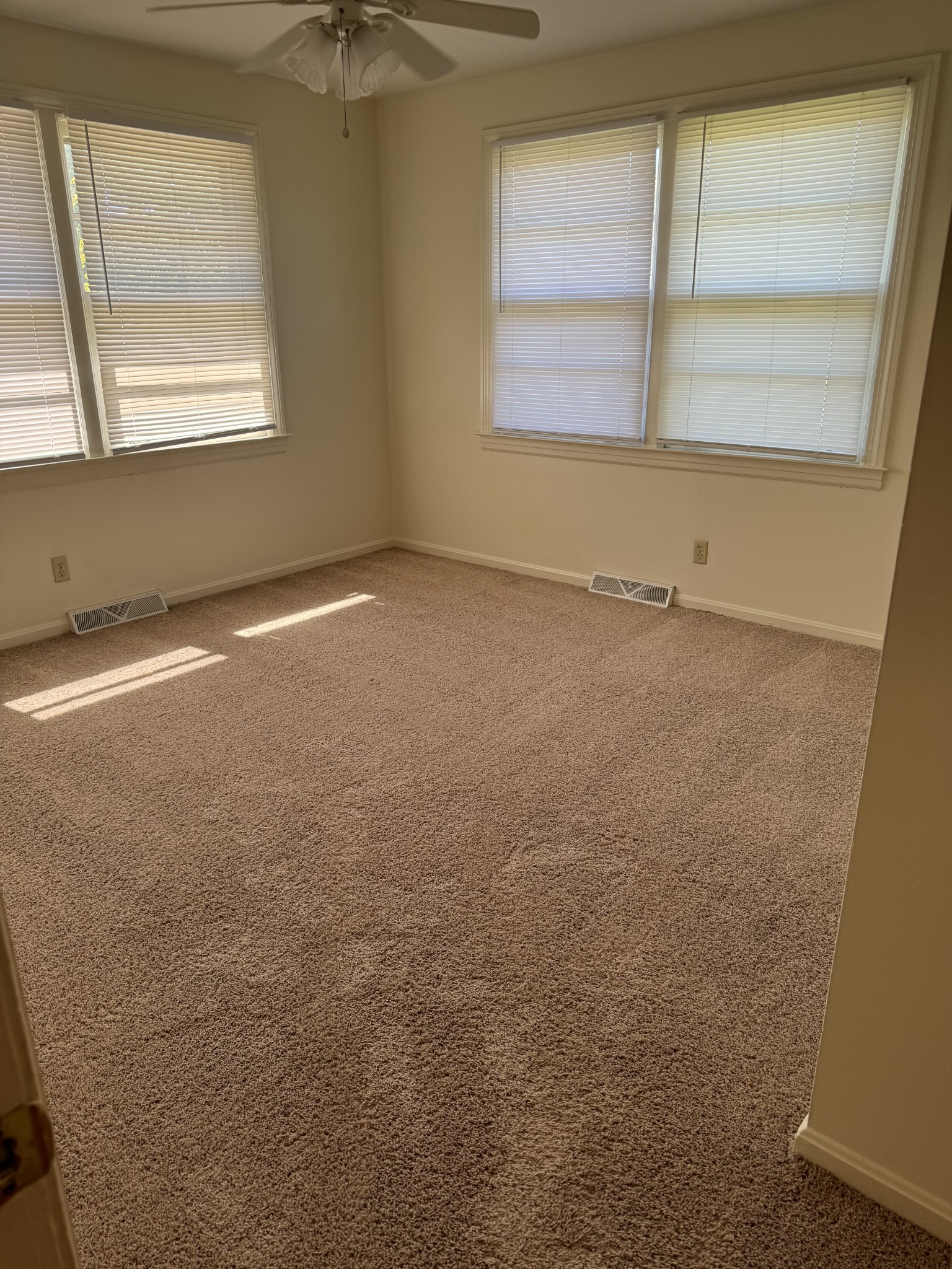 Image 12 of 19 For 3127 Evenmore Way