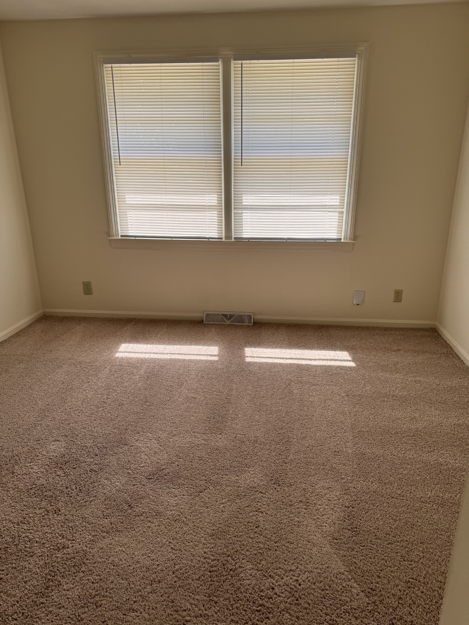 Image 15 of 19 For 3127 Evenmore Way