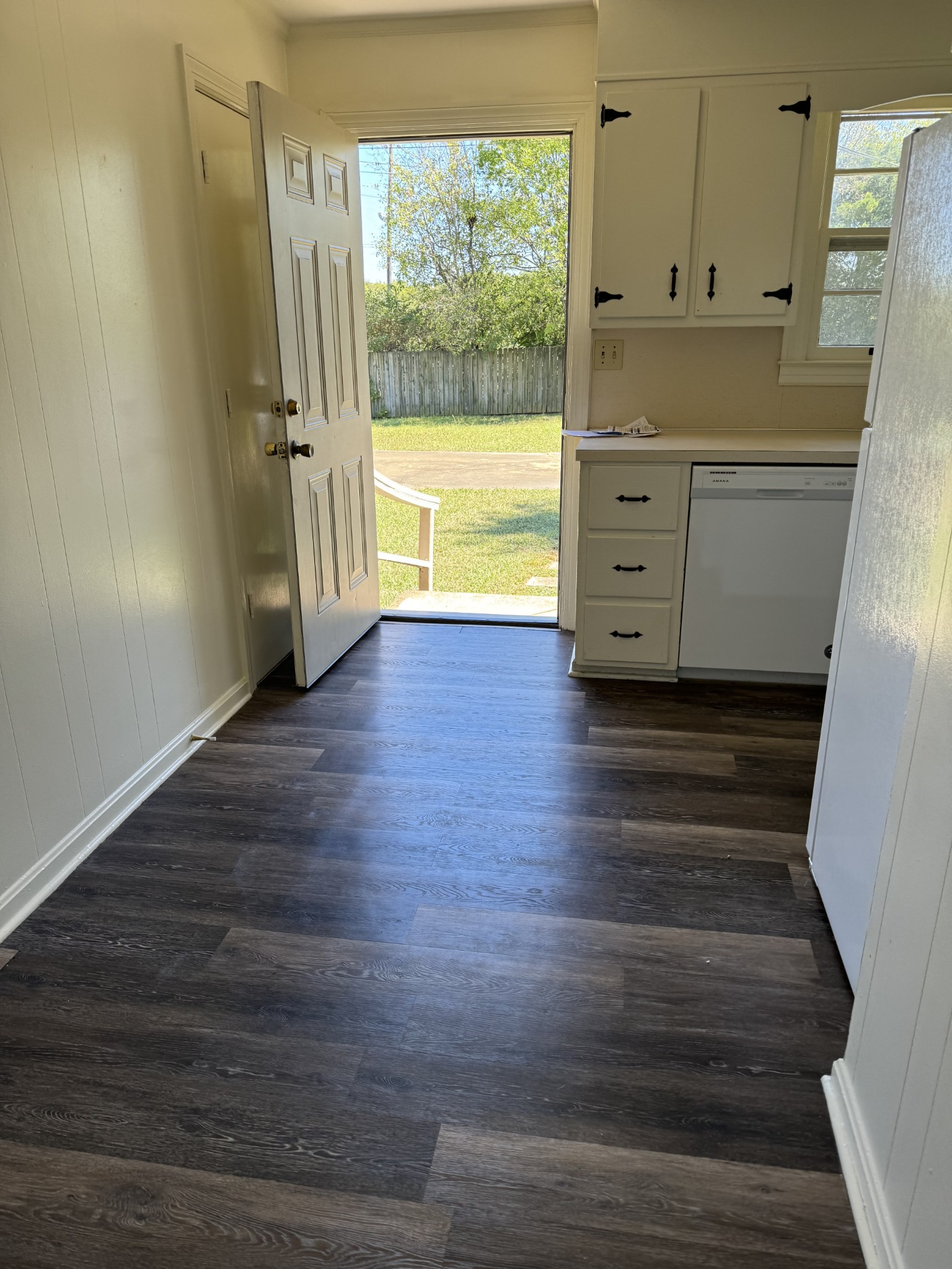 Image 3 of 19 For 3127 Evenmore Way