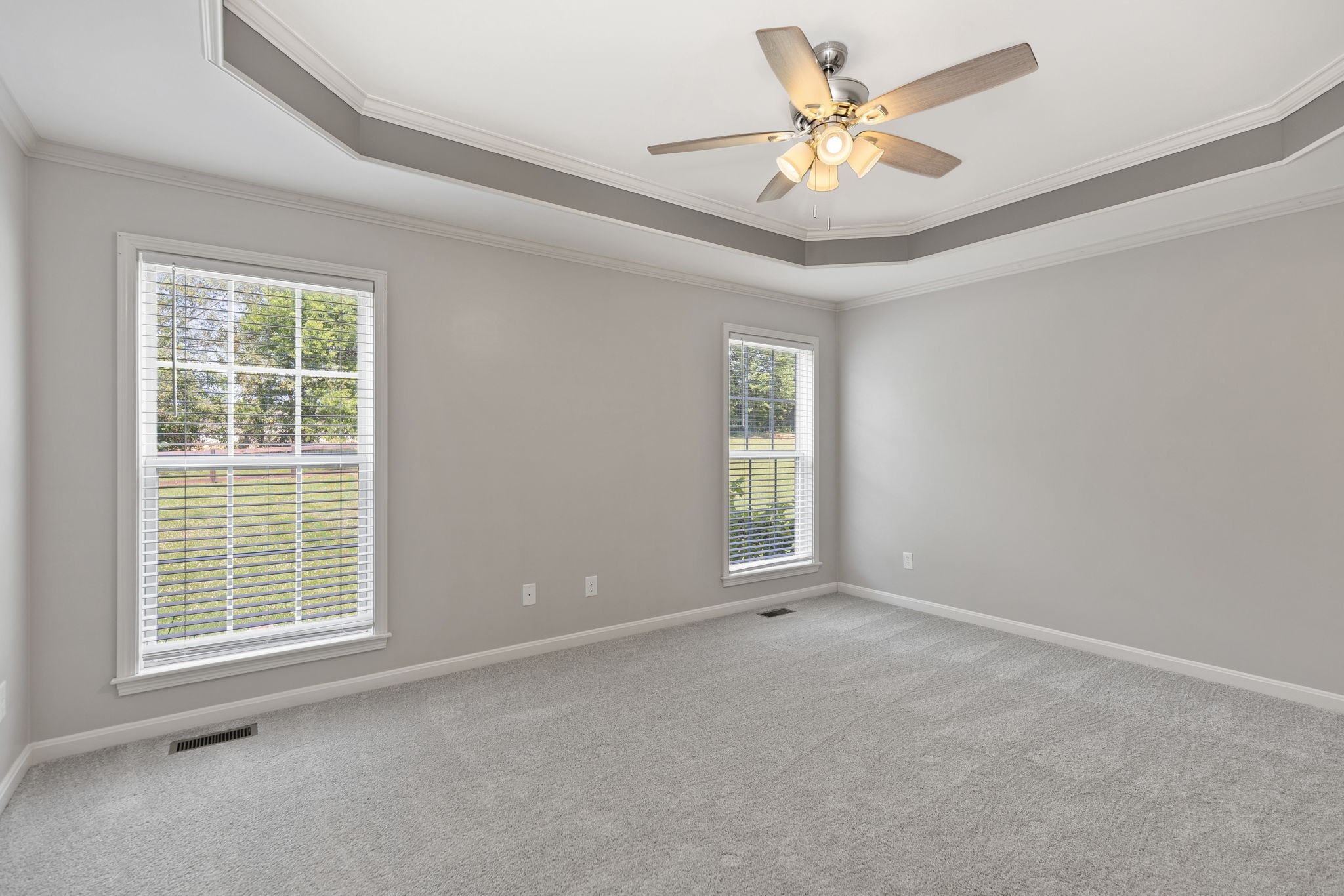 Listing photo id 10 for 8518 Las Palmas Way