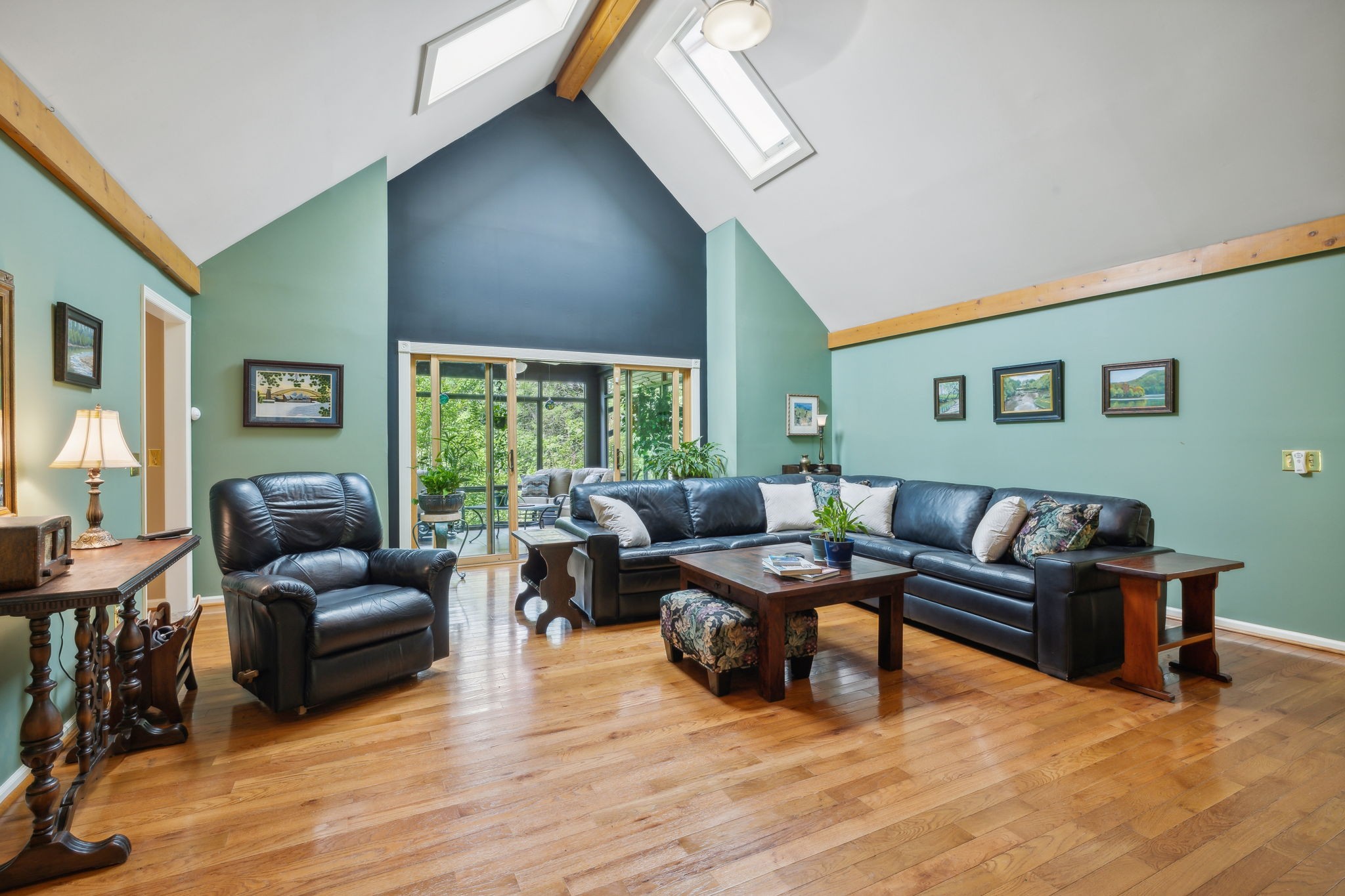 Image 4 of 42 For 9170 65th Loop
