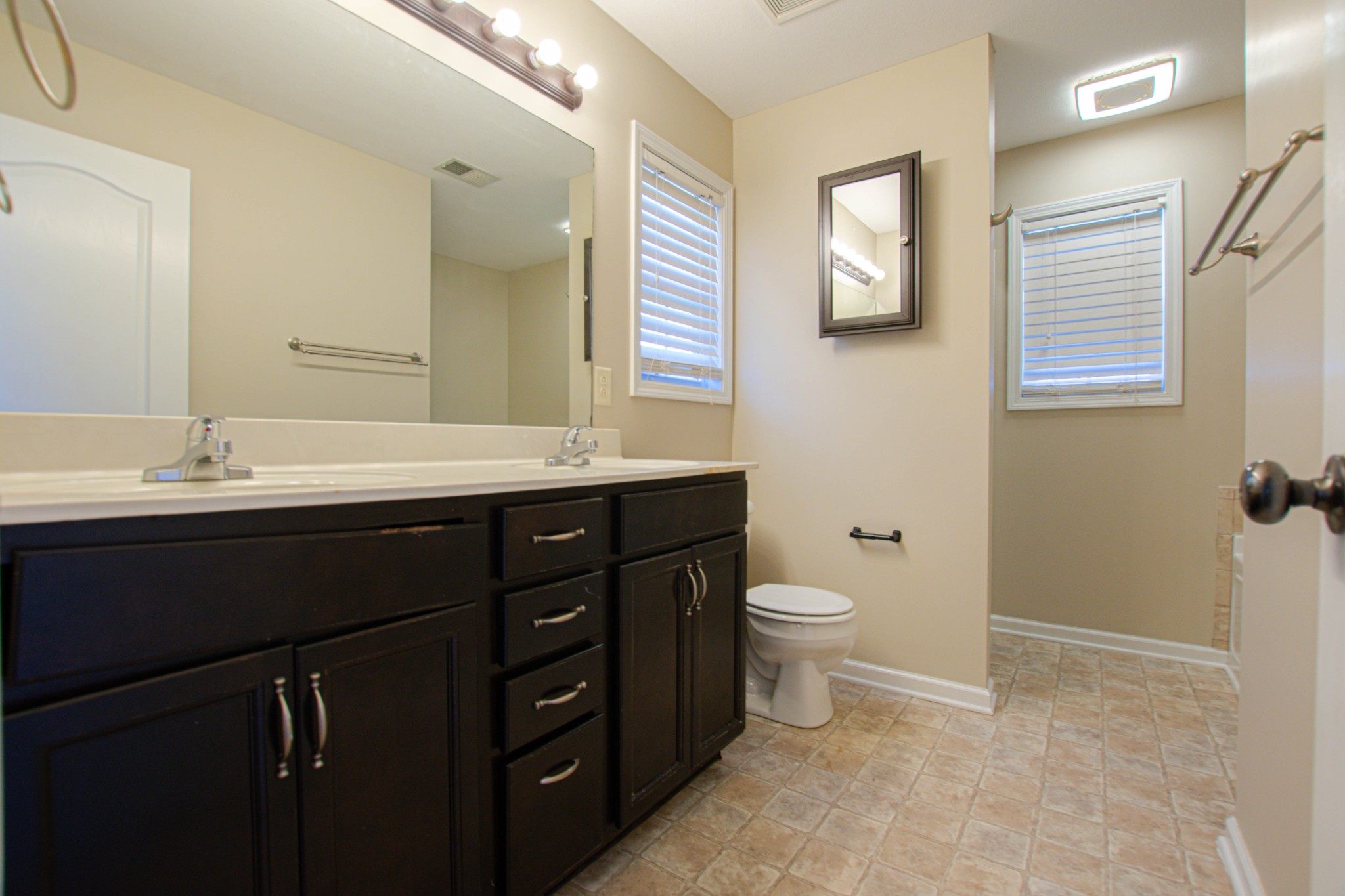 Image 14 of 22 For 8399 Gower Trail