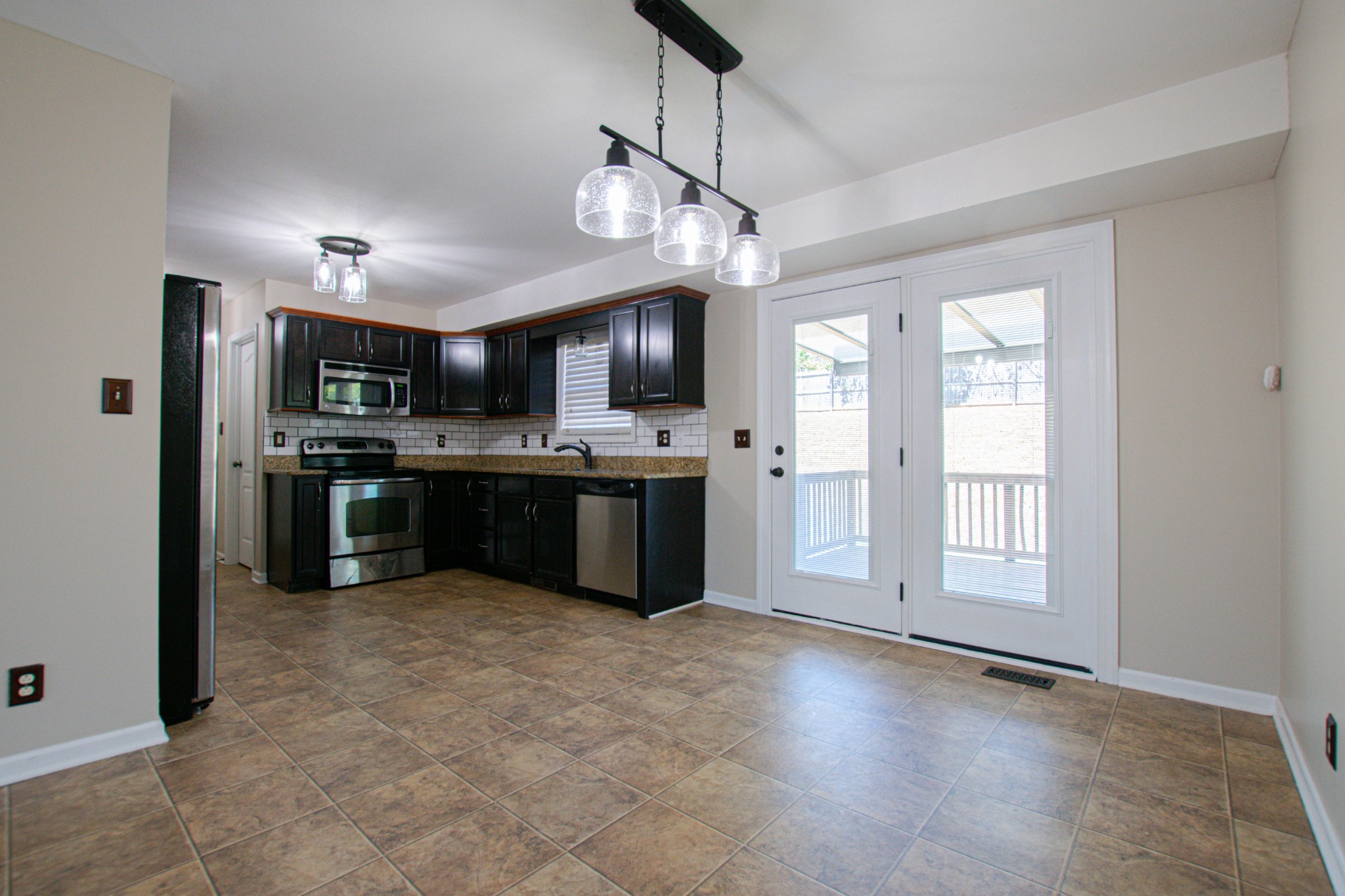 Image 6 of 22 For 8399 Gower Trail